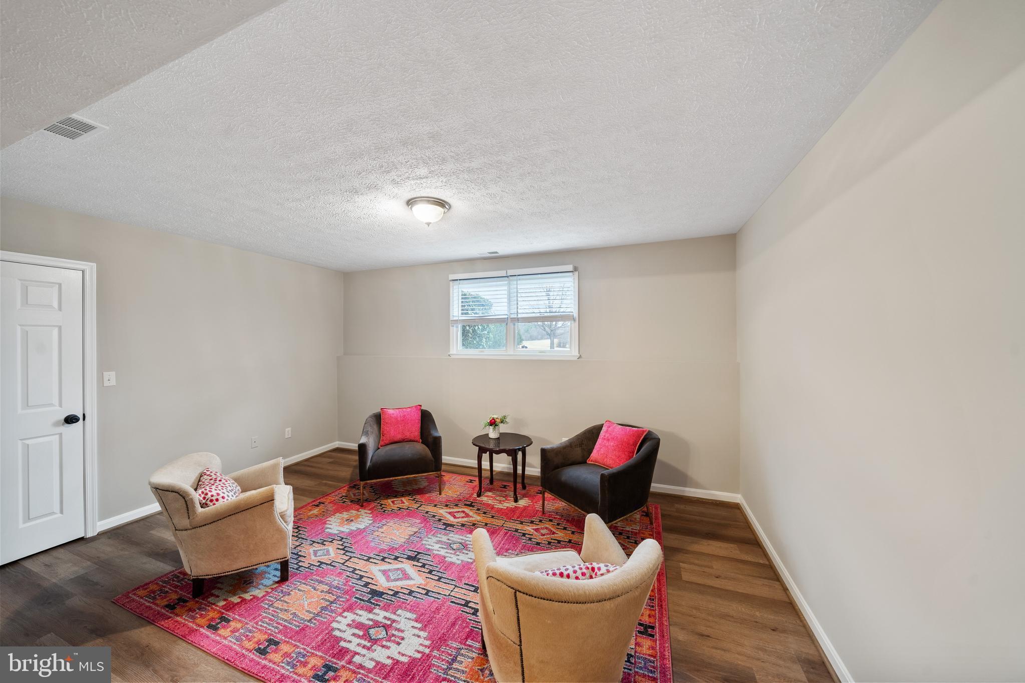 MONTGOMERYS INDEPENDENCE - Residential