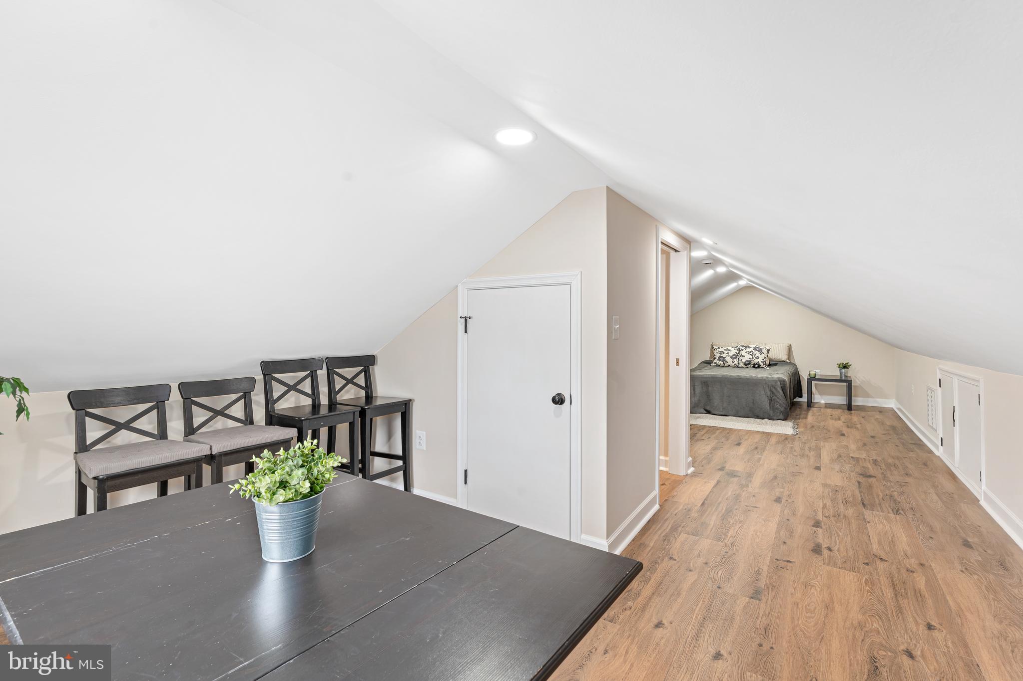 ESSEX - Residential