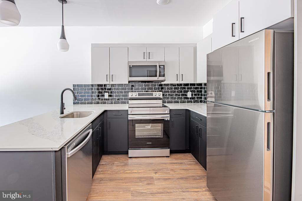 ROXBOROUGH - Residential Lease