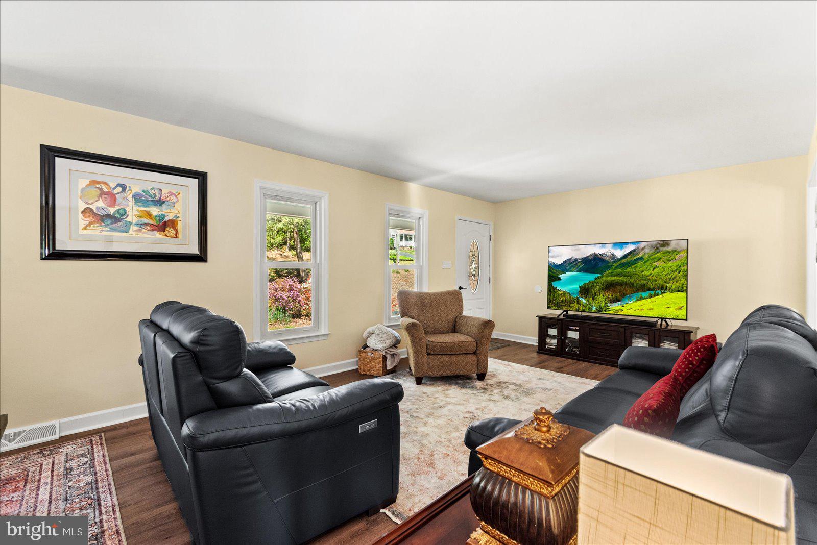 LAKE CAROLINE - Residential