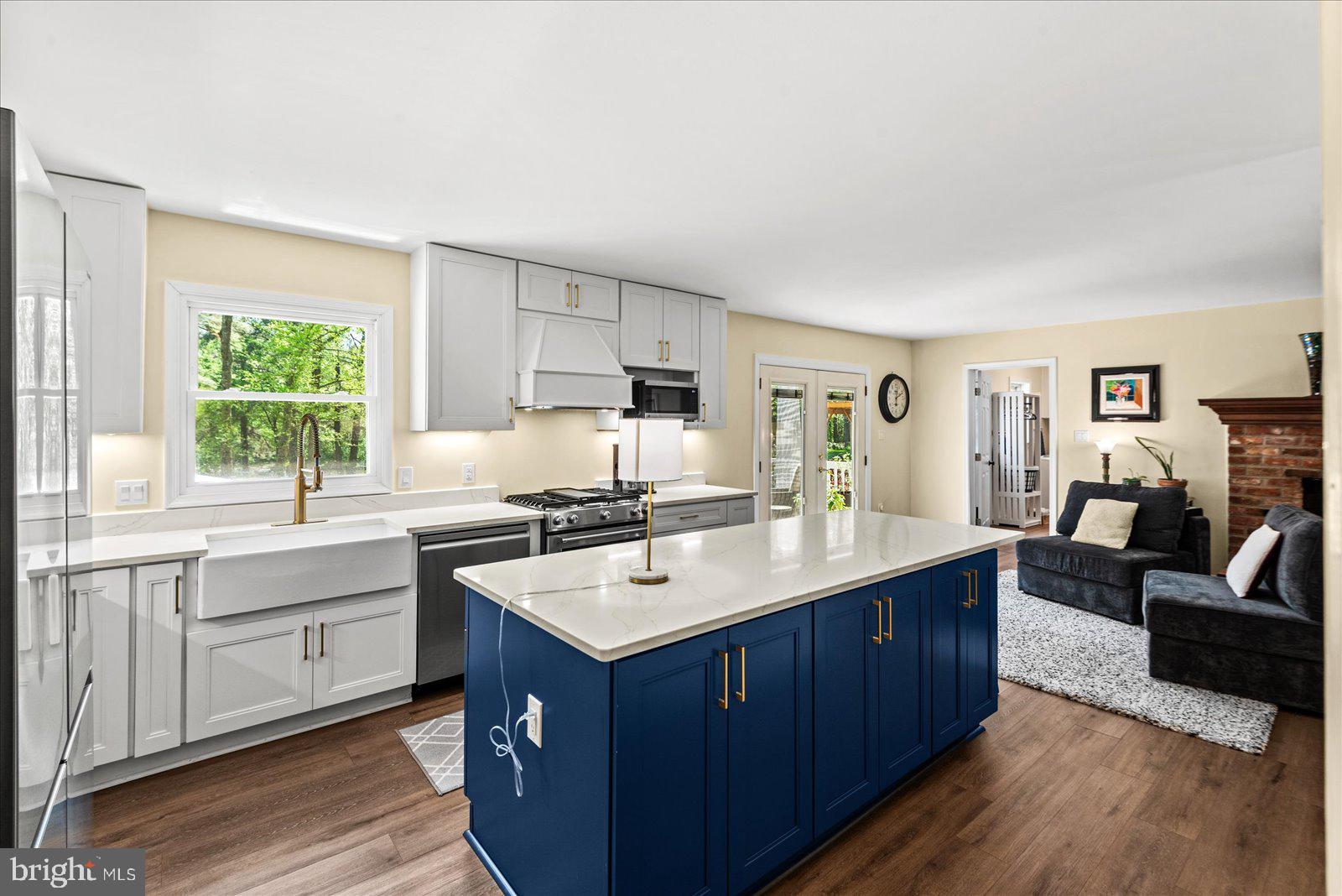 LAKE CAROLINE - Residential