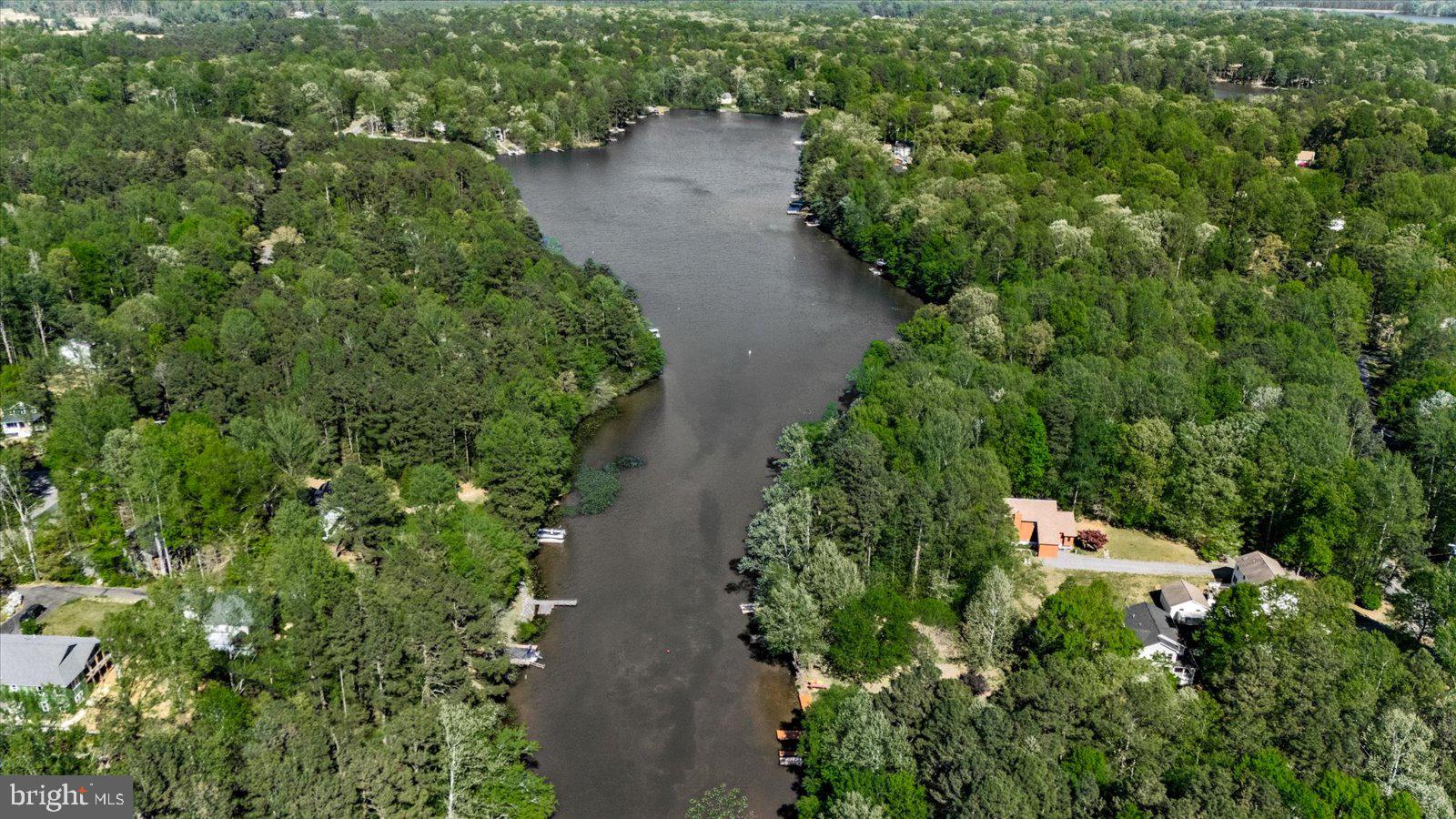 LAKE CAROLINE - Residential