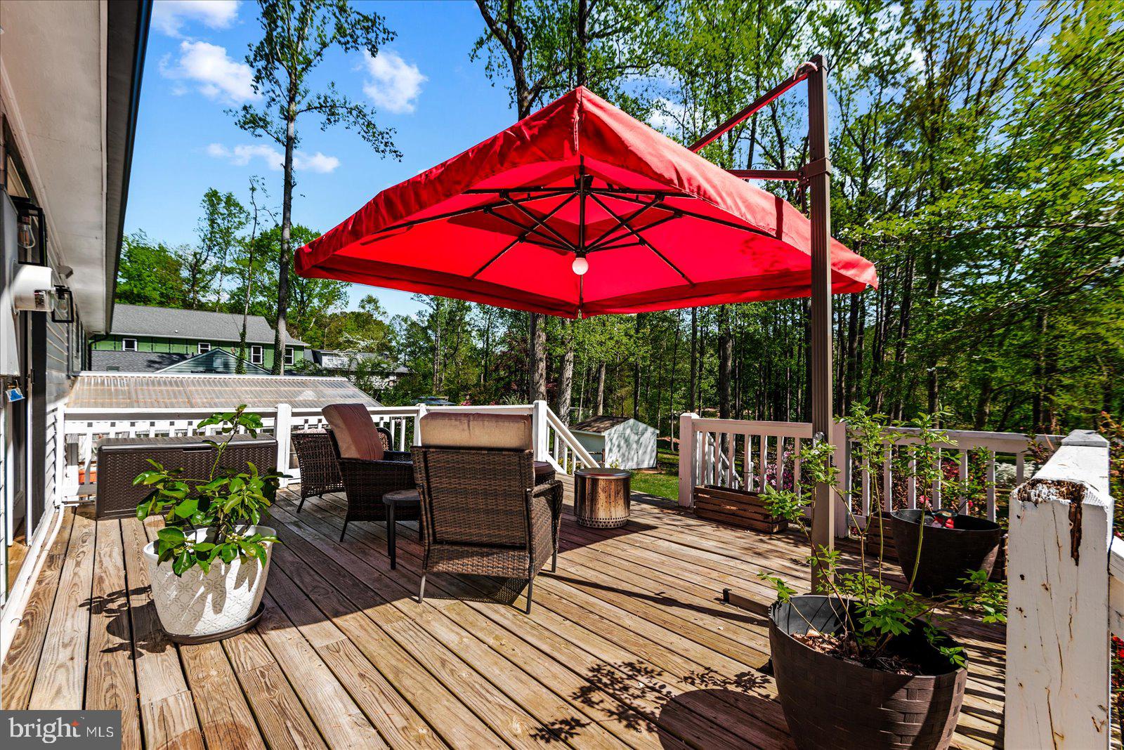 LAKE CAROLINE - Residential