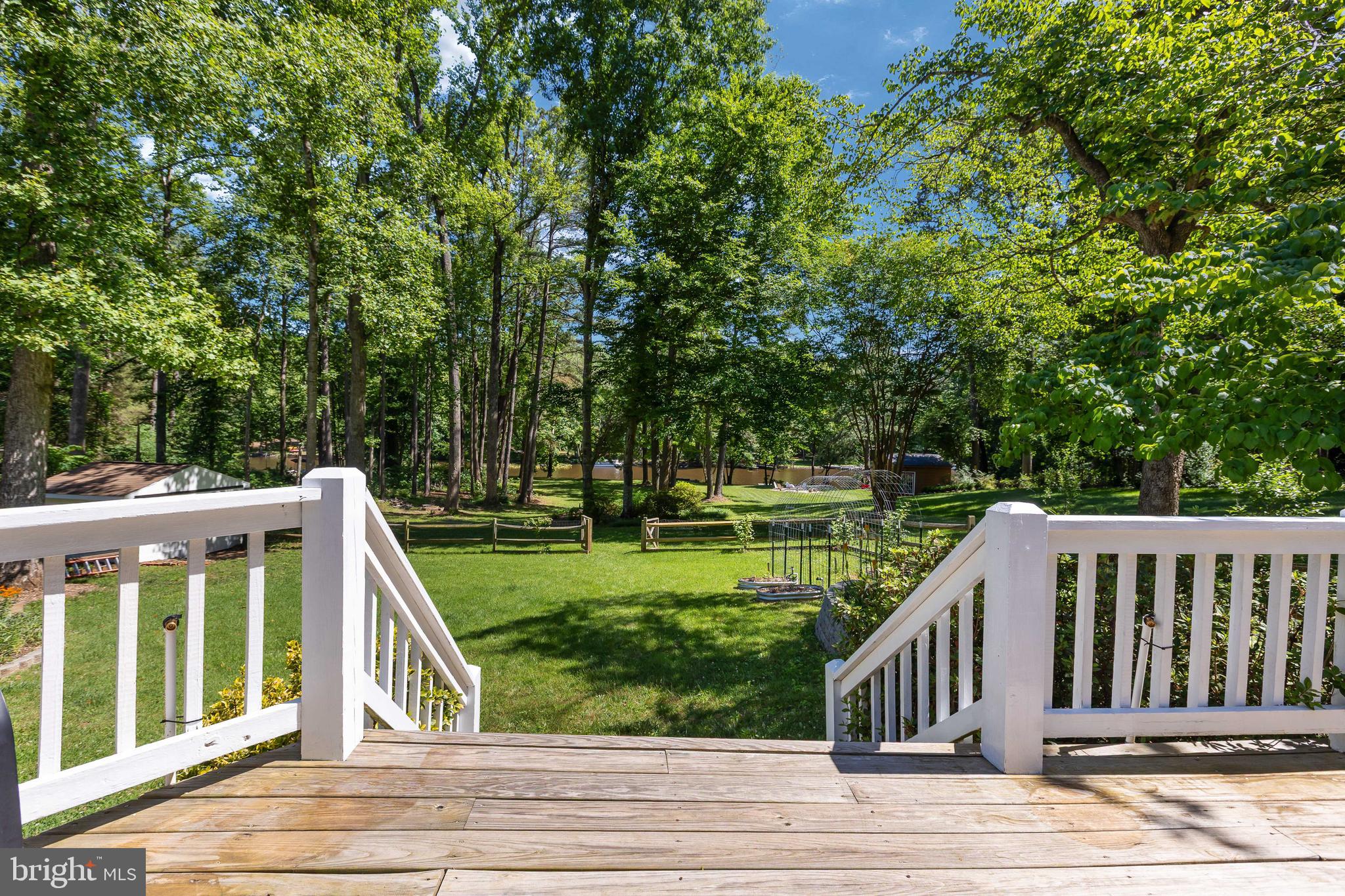 LAKE CAROLINE - Residential