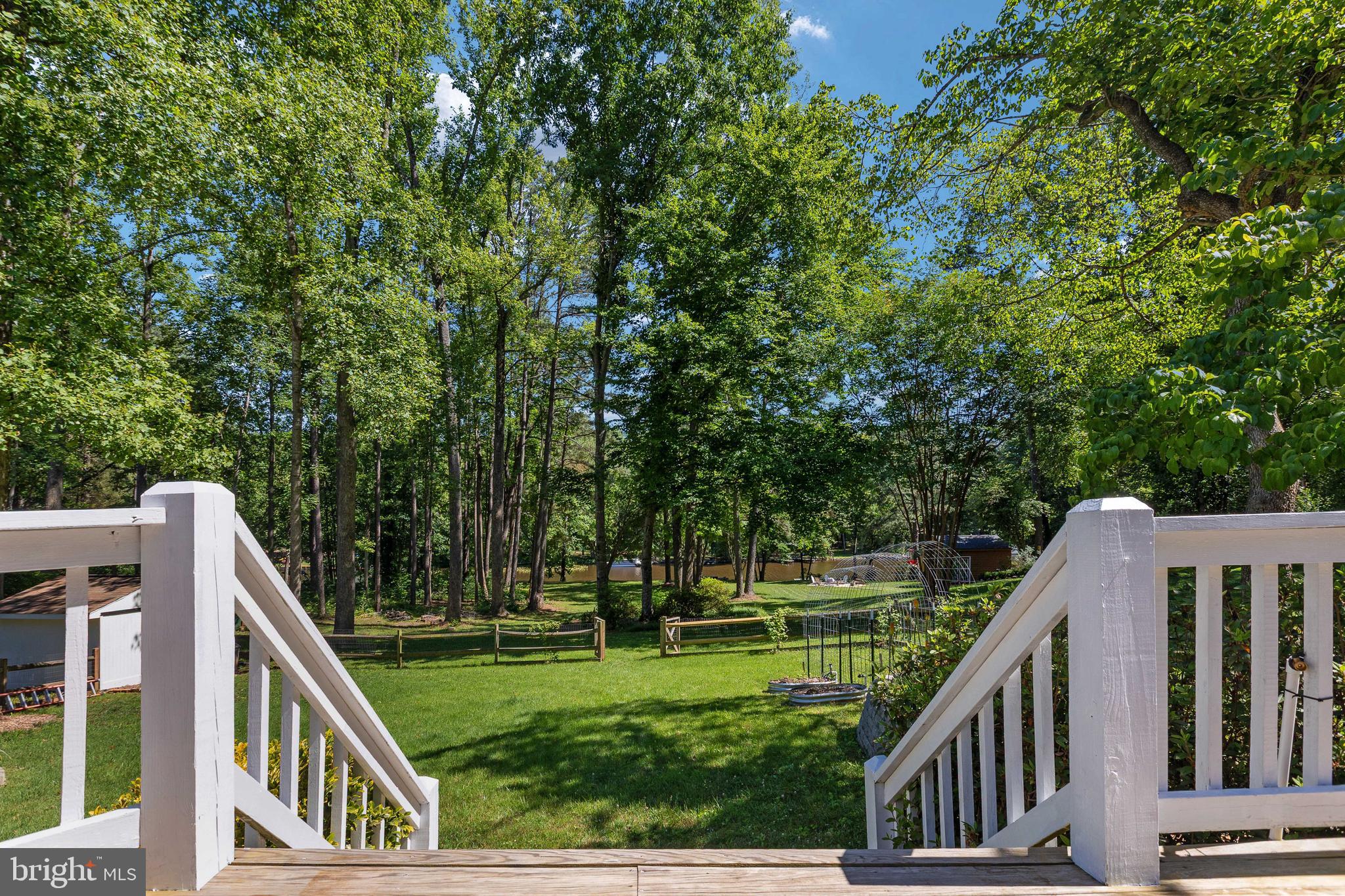 LAKE CAROLINE - Residential