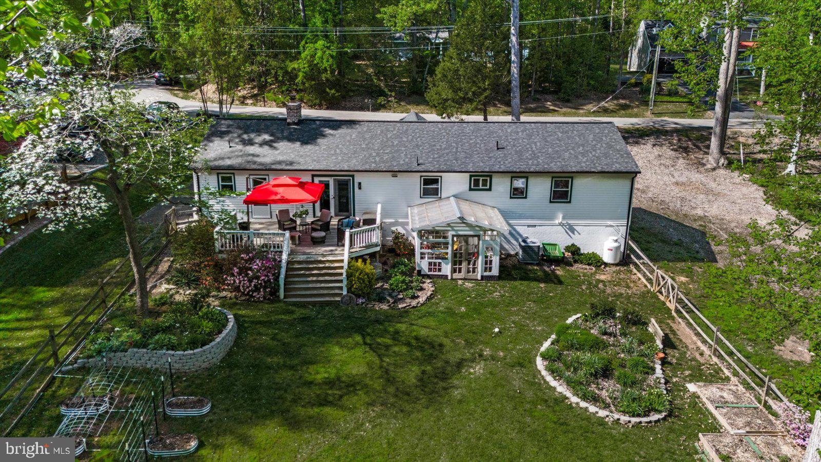 LAKE CAROLINE - Residential