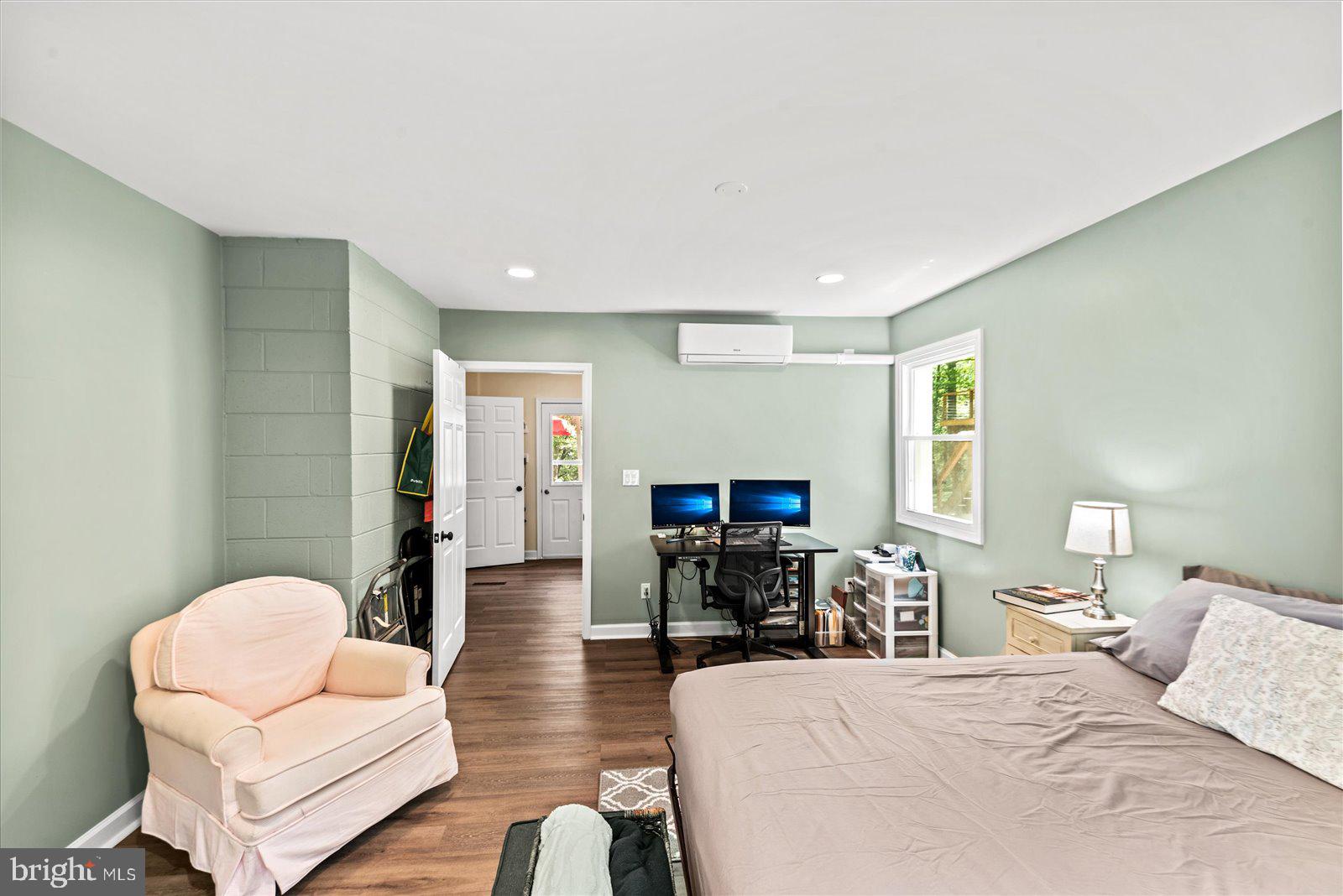LAKE CAROLINE - Residential