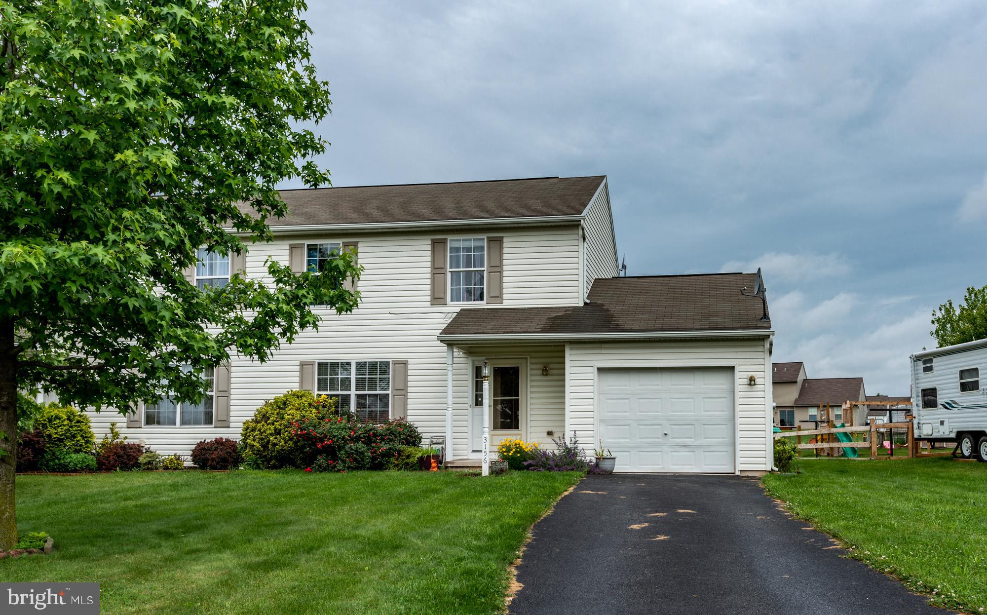 Great affordable home!  Quiet cul-de-sac.  This house has 3 bedrooms and 1.5 bathrooms and a finished basement.  Also a patio outback with plenty of yard for kids.  This home is a must see for the growing family.