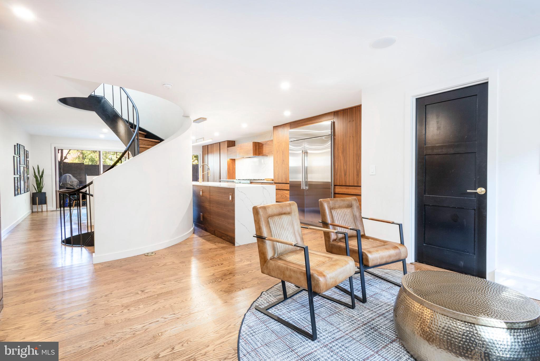 SOCIETY HILL - Residential