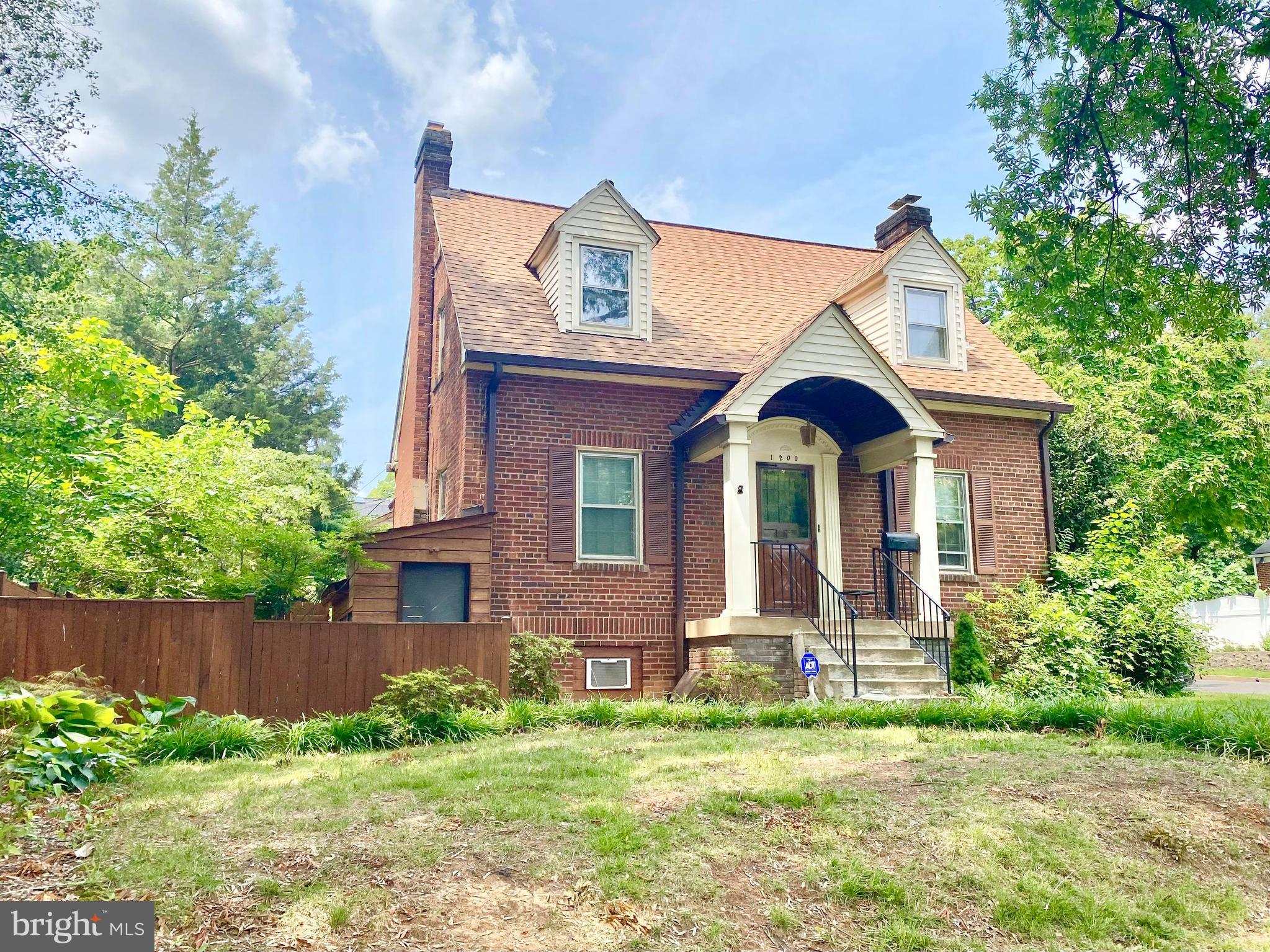 People love this house for its space, flexibility, and location. This well-preserved 3-level brick home features three spacious bedrooms upstairs with a laundry area and tree-lined views. The main level offers oak and pine floors, a bedroom and full bath, a gas fireplace, and a walk-out kitchen leading to a large updated deck.

The full English basement includes a bedroom, bathroom, living room, laundry area, and full kitchen with two separate entrances, making it ideal for house hackers or generating rental income of approximately $1,900 per month.

Situated on a corner lot, the property also features a fenced backyard for pets, children, and gardening, a detached one-car garage, and a roof less than five years old. Just a short walk to Columbia Pike, Penrose Plaza, Giant, Starbucks, PNC, and more than two dozen restaurants and cafes, with the Pentagon only 1.6 miles away. The adjacent vacant lot may also be purchased for a future custom home opportunity. Ideal for investors and families alike.