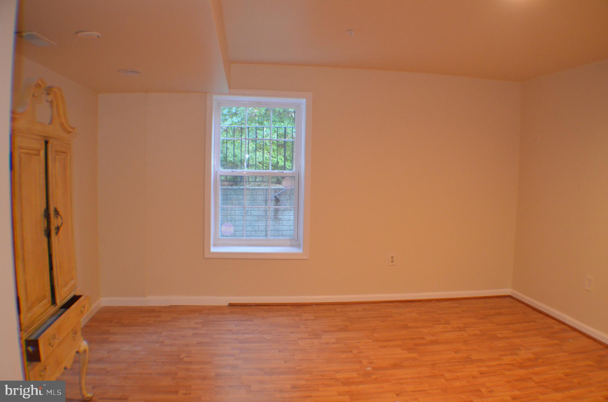 TANTALLON NORTH - Residential Lease
