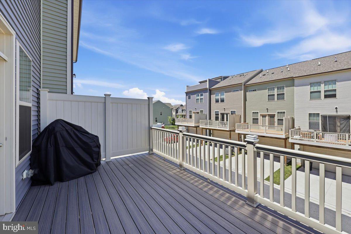 TUSCARORA CREEK - Residential