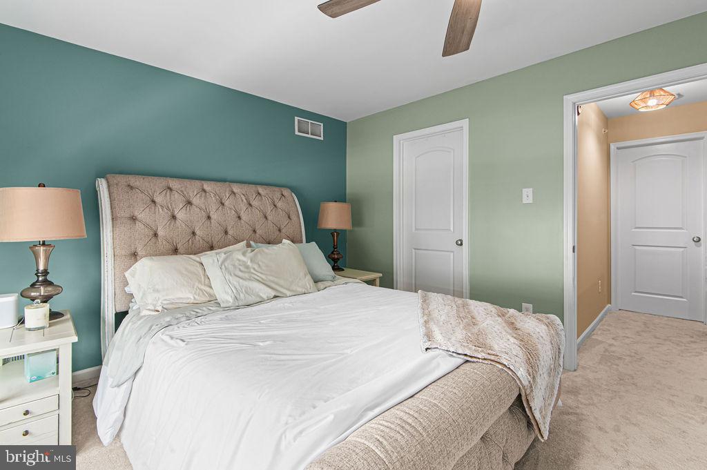 CARRIAGE HILL - Residential