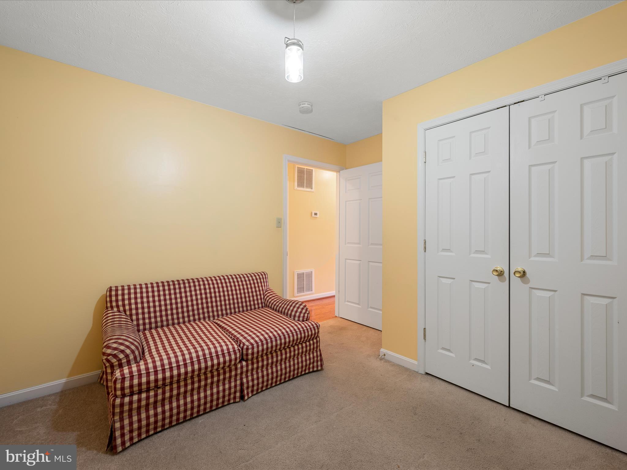 SIGNAL KNOLLS - Residential