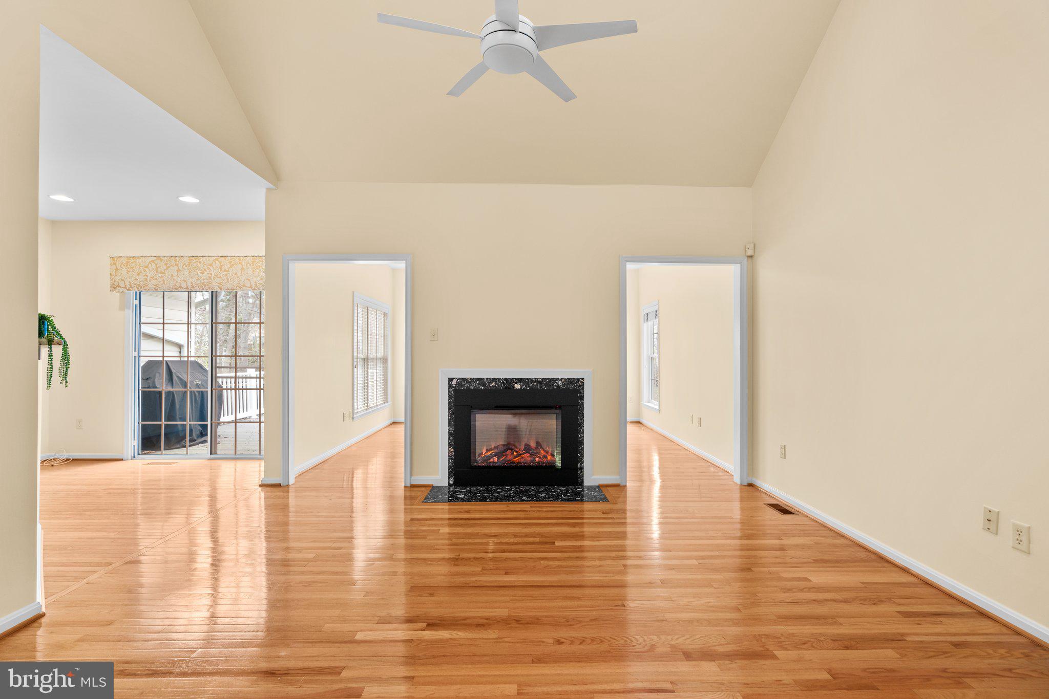 HICKORY CREST - Residential