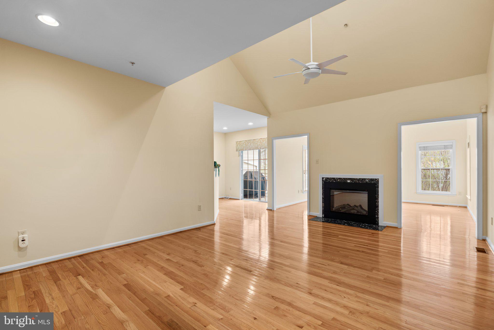 HICKORY CREST - Residential