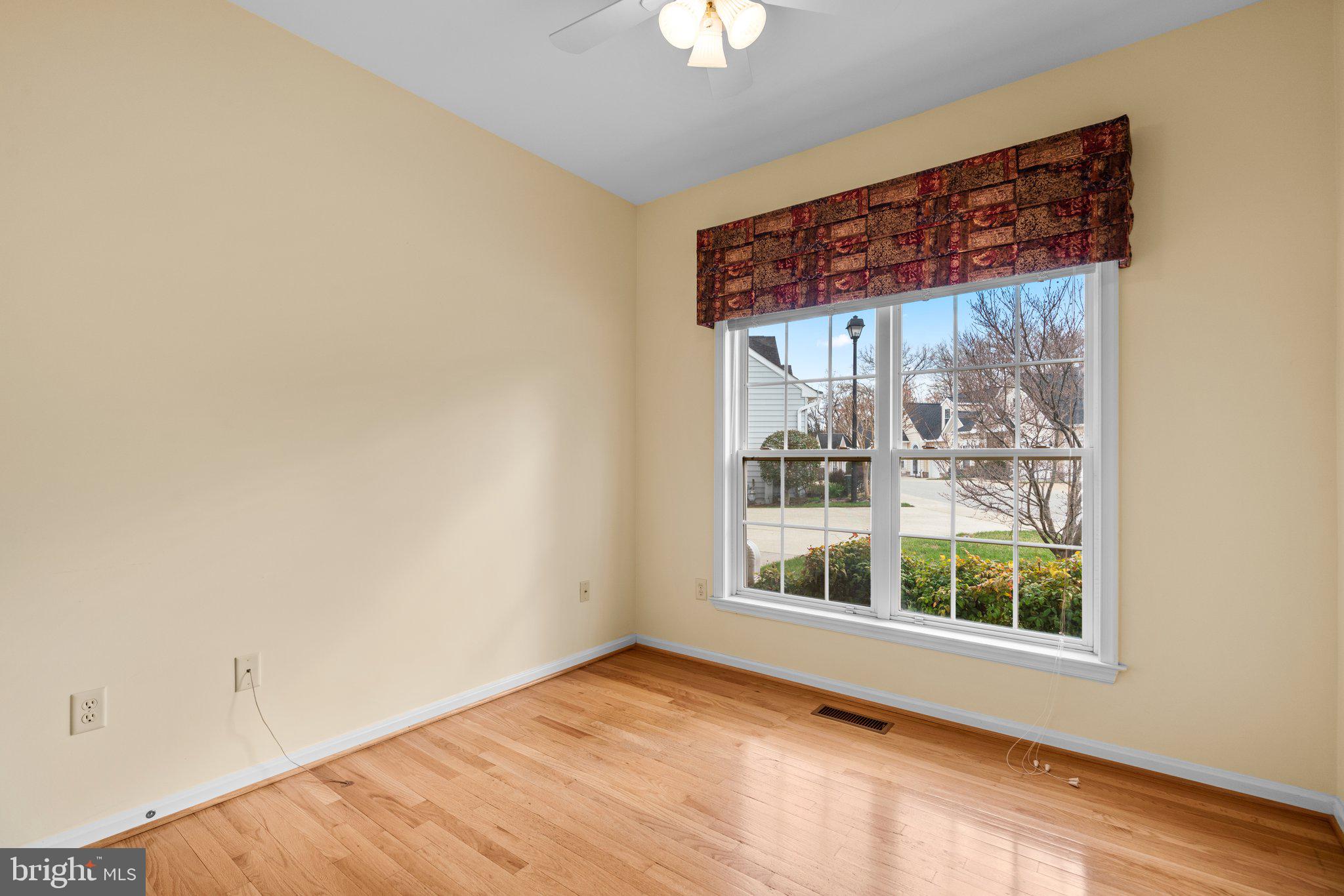 HICKORY CREST - Residential