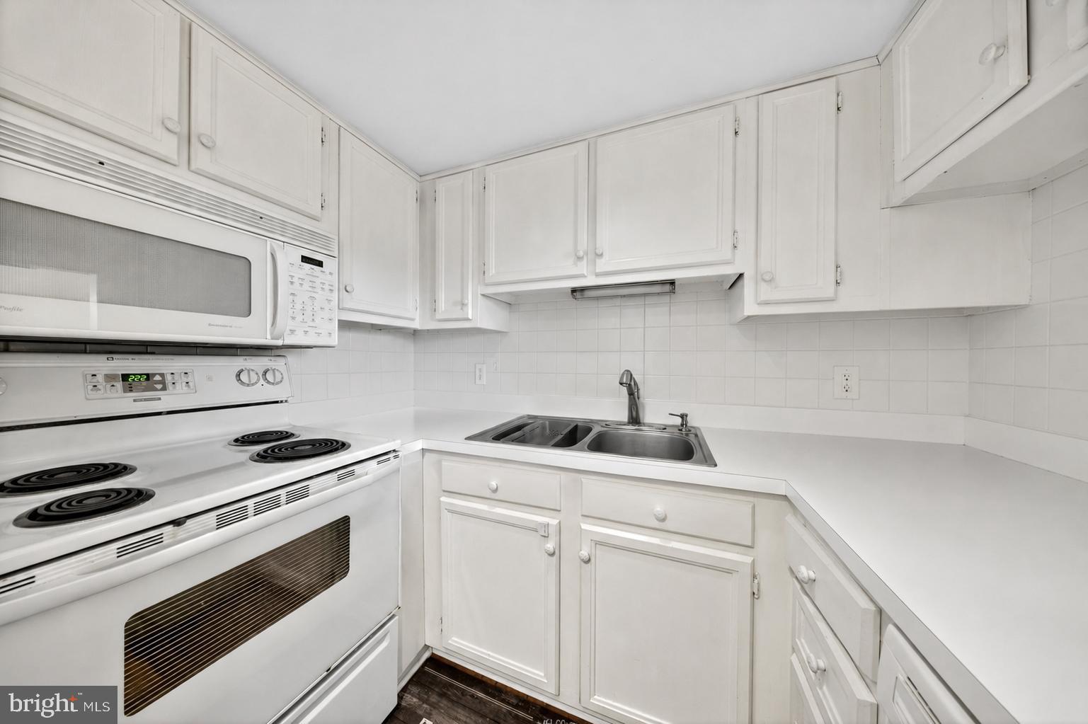 CEDAR SHORES - Residential