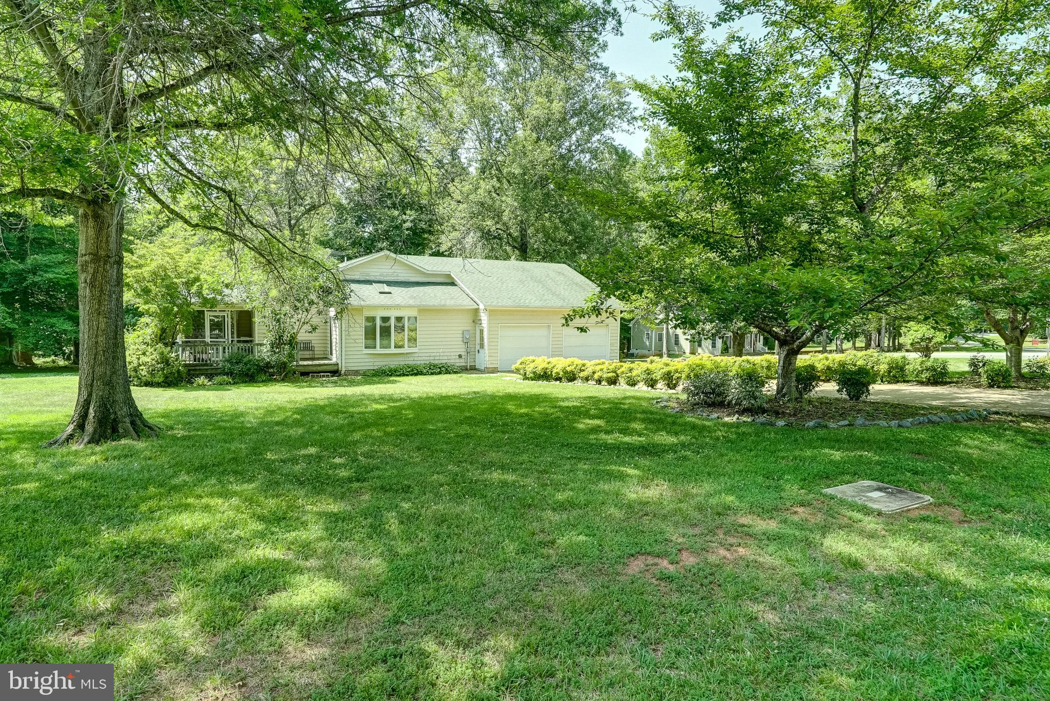 ROLLING WOODS - Residential