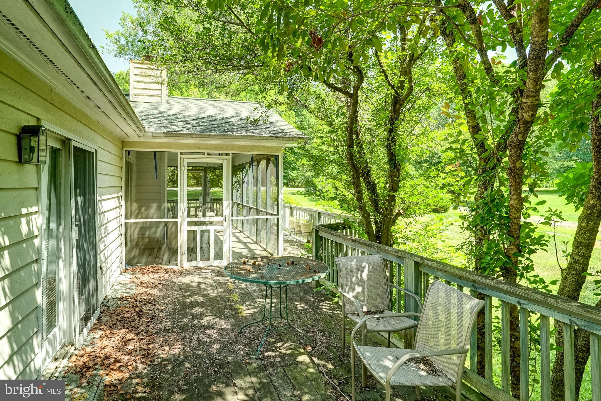 ROLLING WOODS - Residential