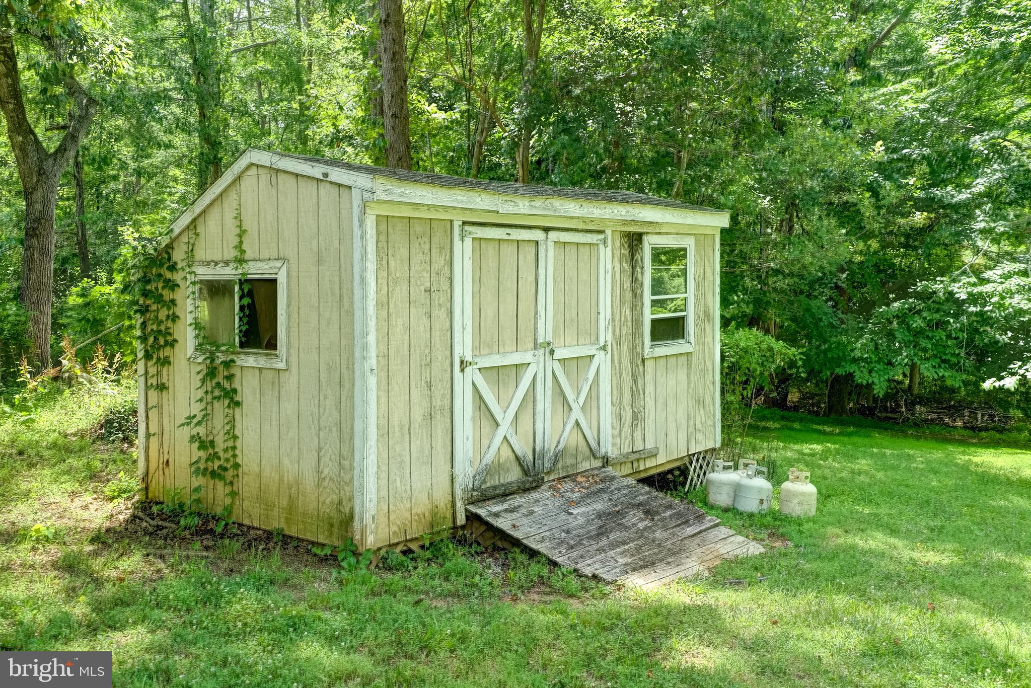 ROLLING WOODS - Residential