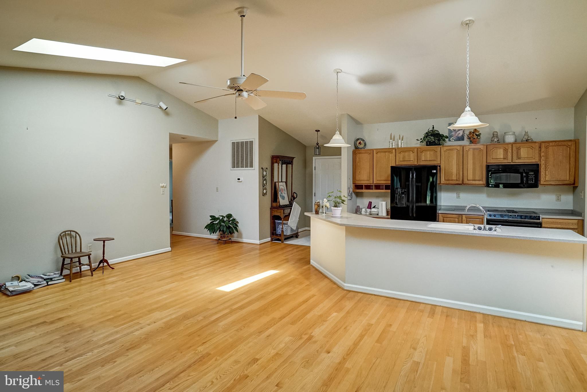 ROLLING WOODS - Residential