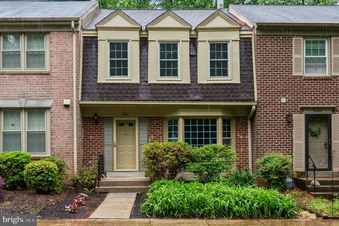 CROWNLEIGH - Residential