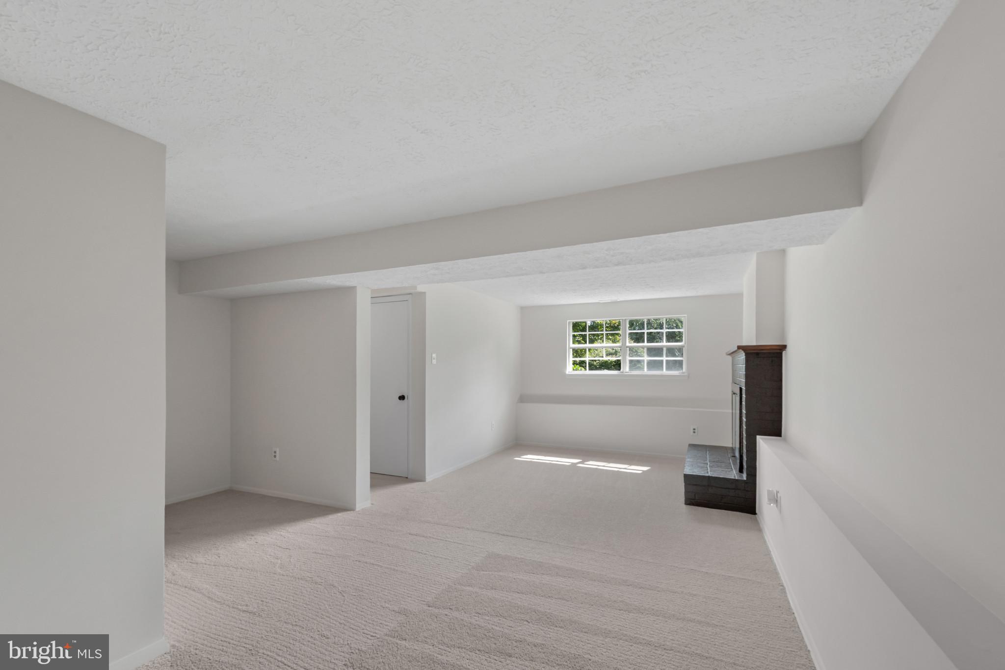 CARROLLTOWNE - Residential