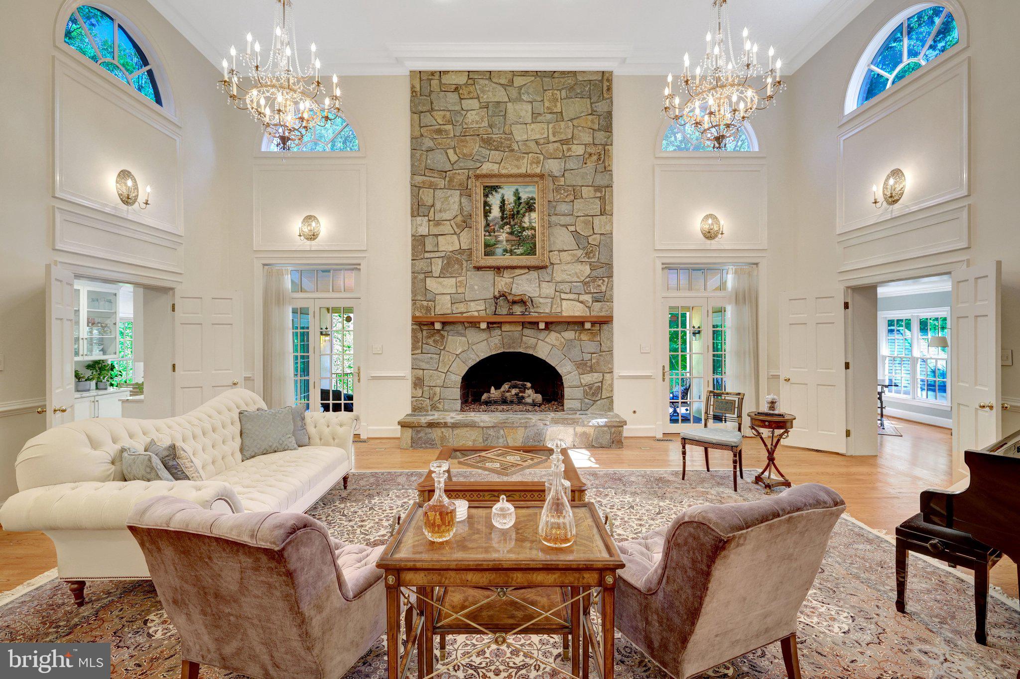 FALCON RIDGE - Residential