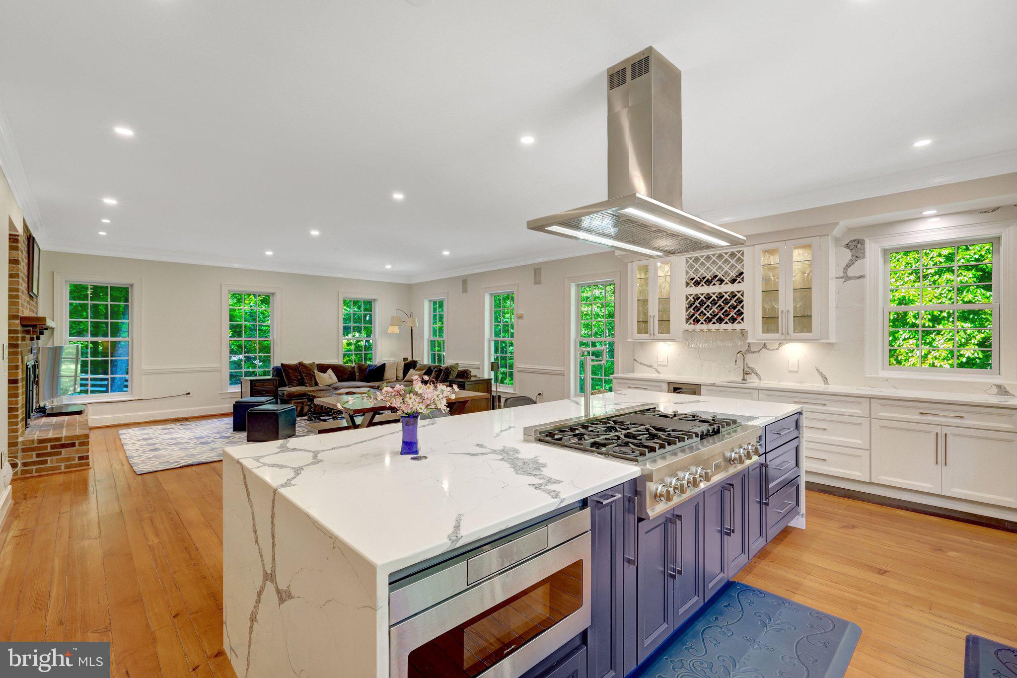 FALCON RIDGE - Residential