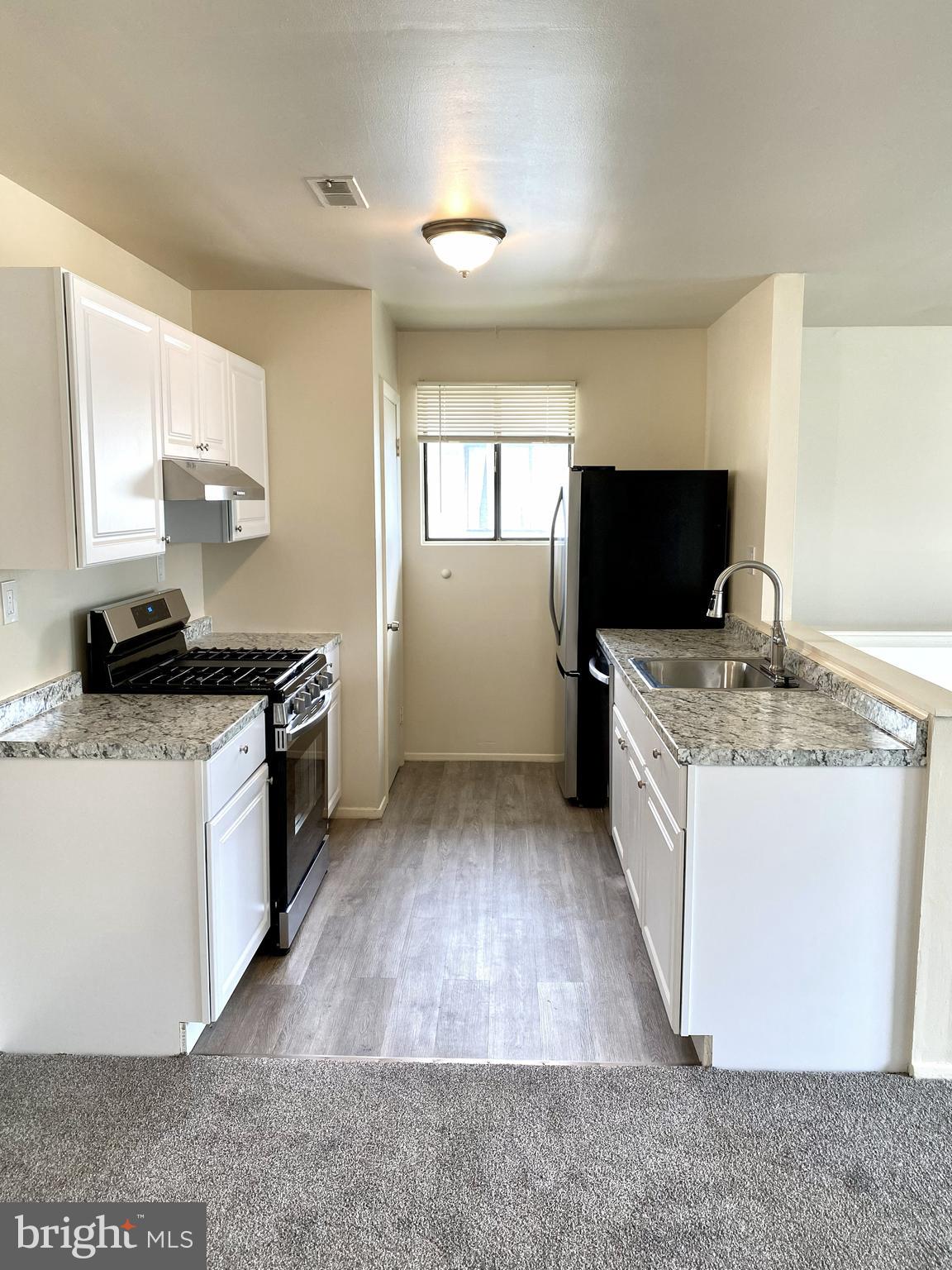 EDGEWATER VILLAGE - Residential