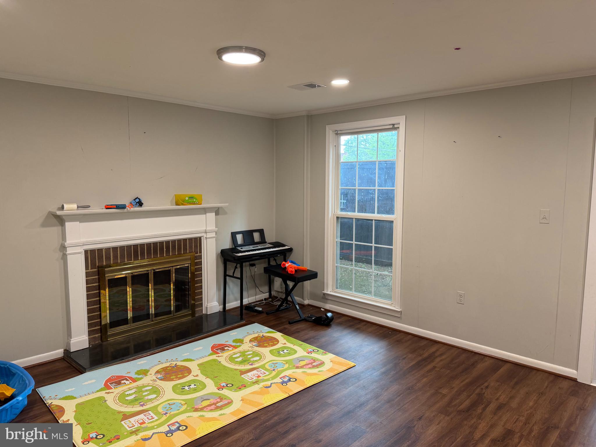 SPRINGFLD FOREST - Residential