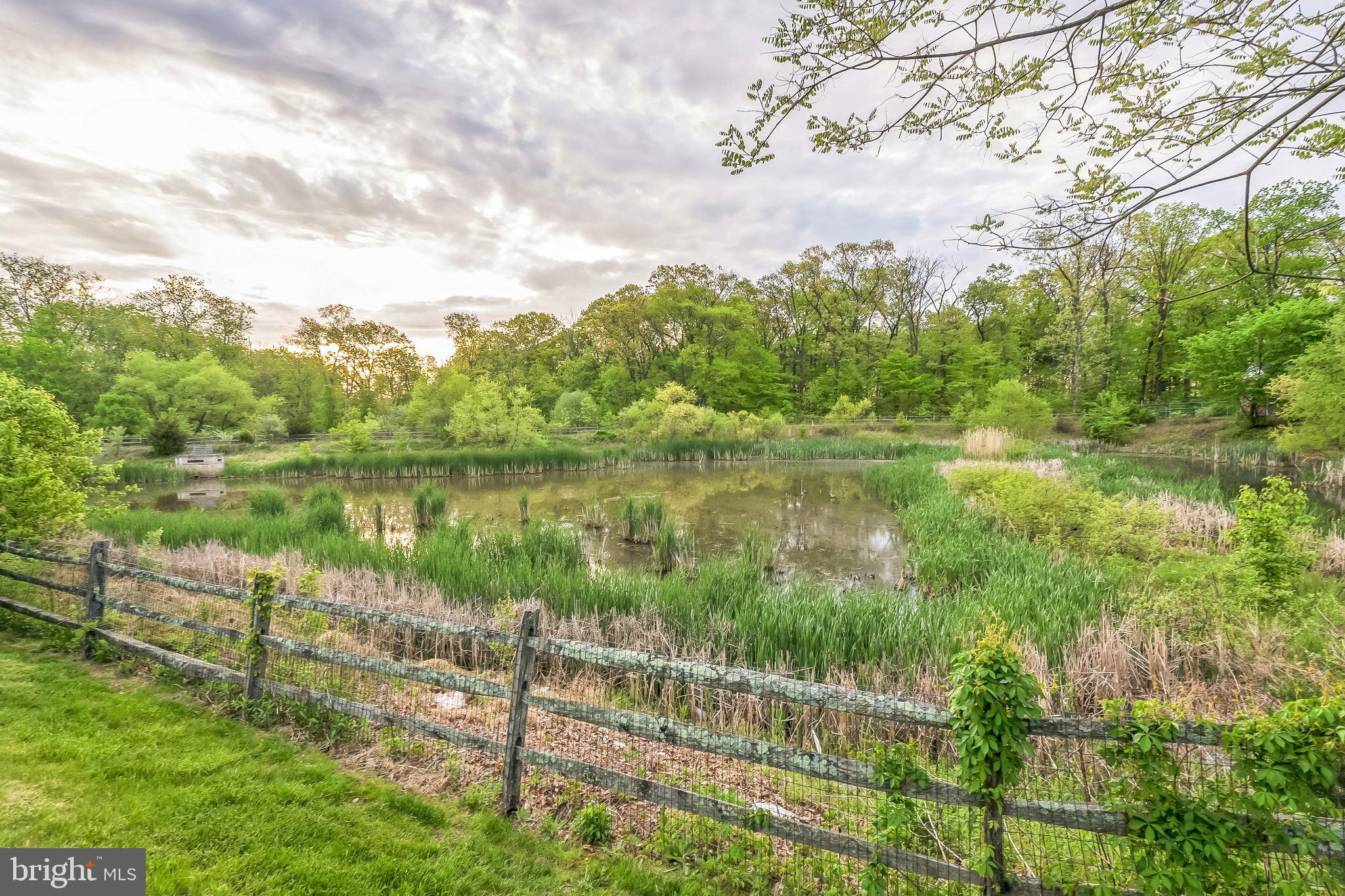 CARRIAGE HILL - Residential Lease