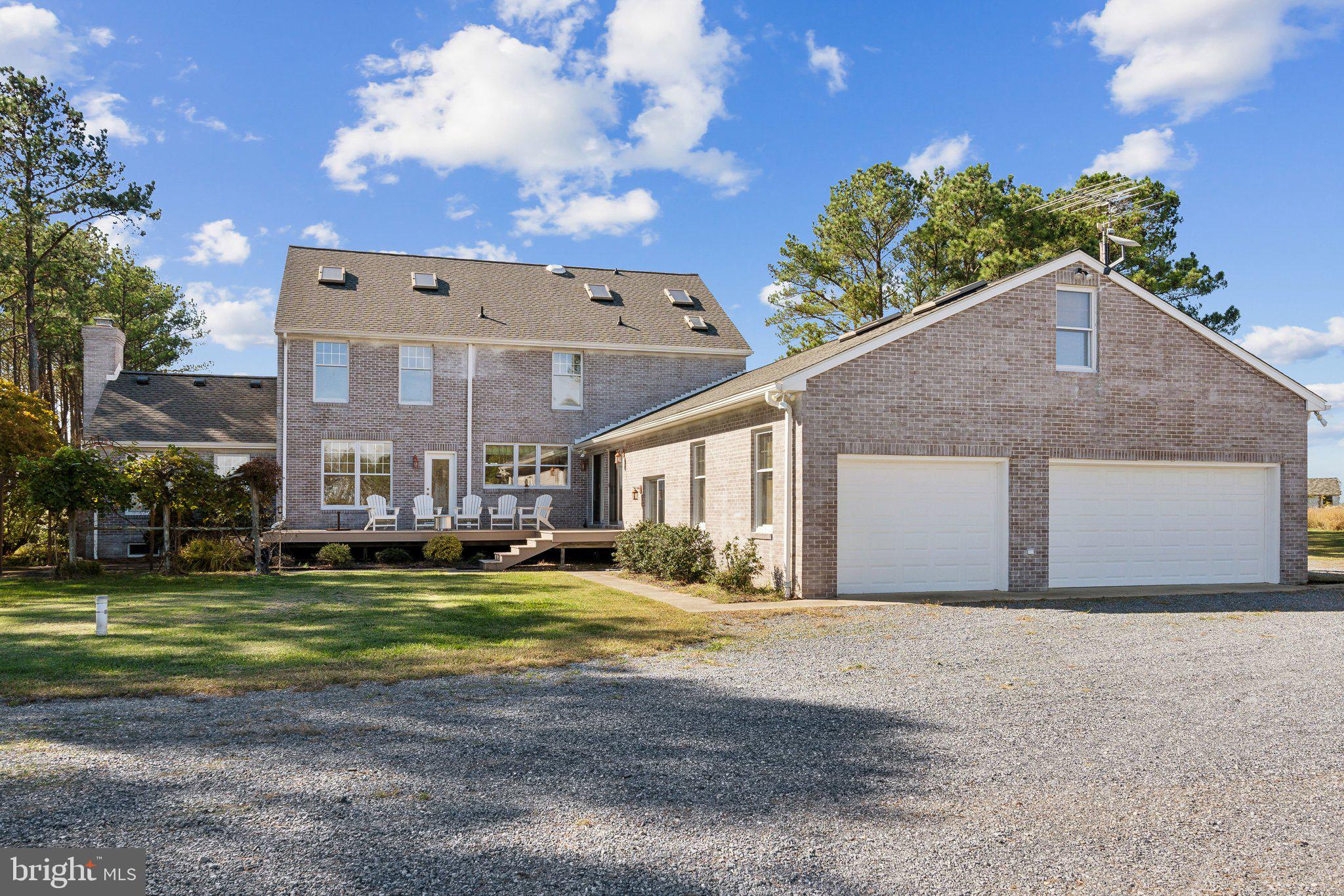 RAGGED POINT - Residential
