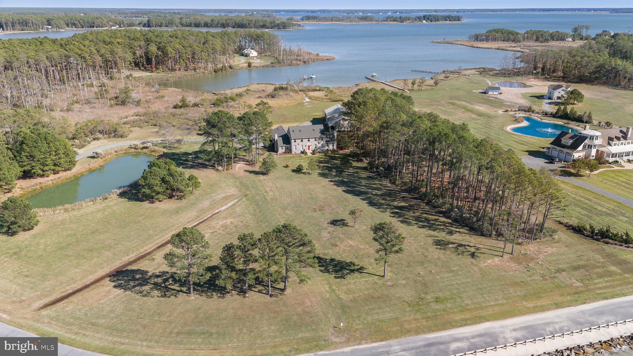 RAGGED POINT - Residential