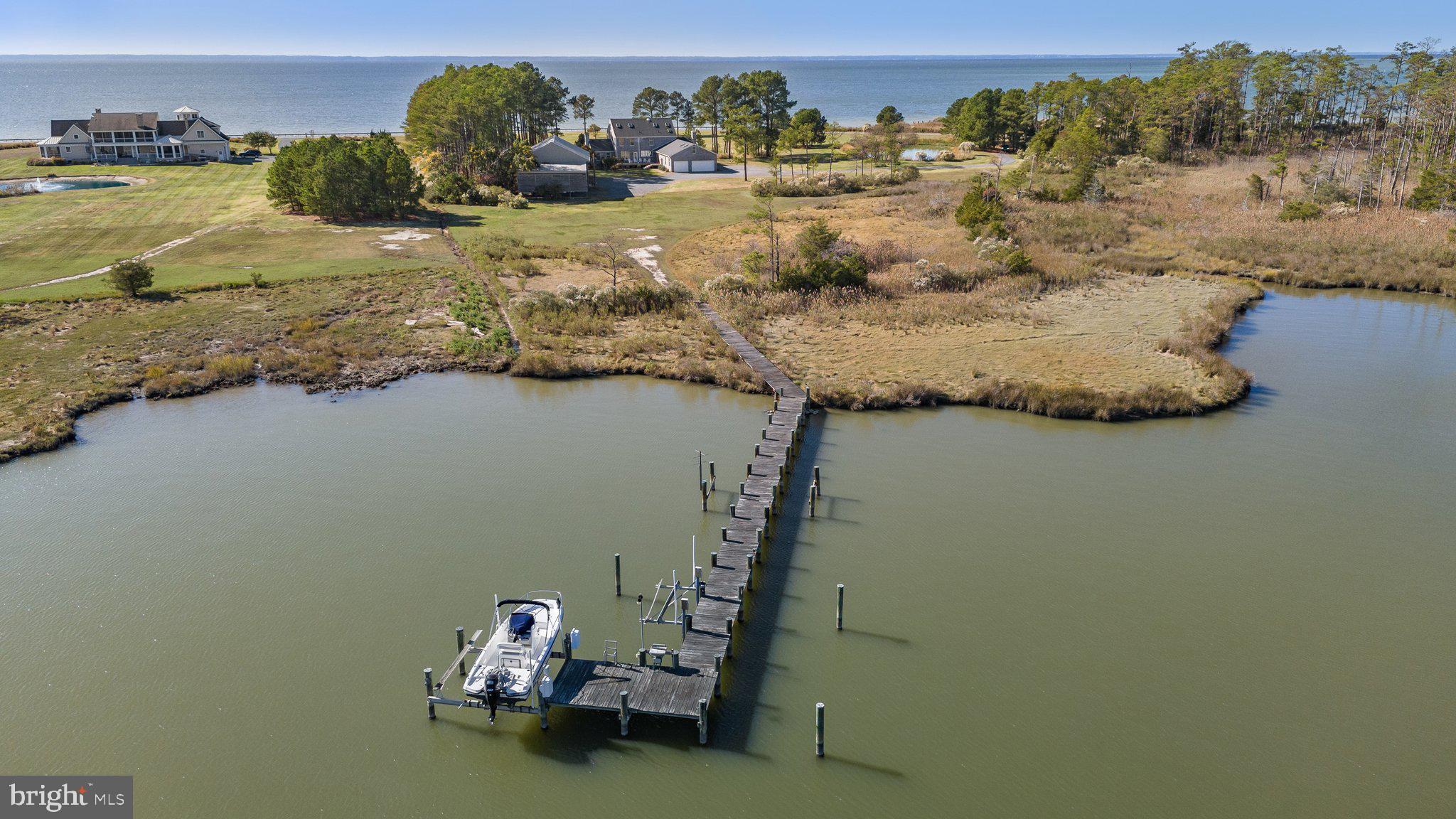 RAGGED POINT - Residential
