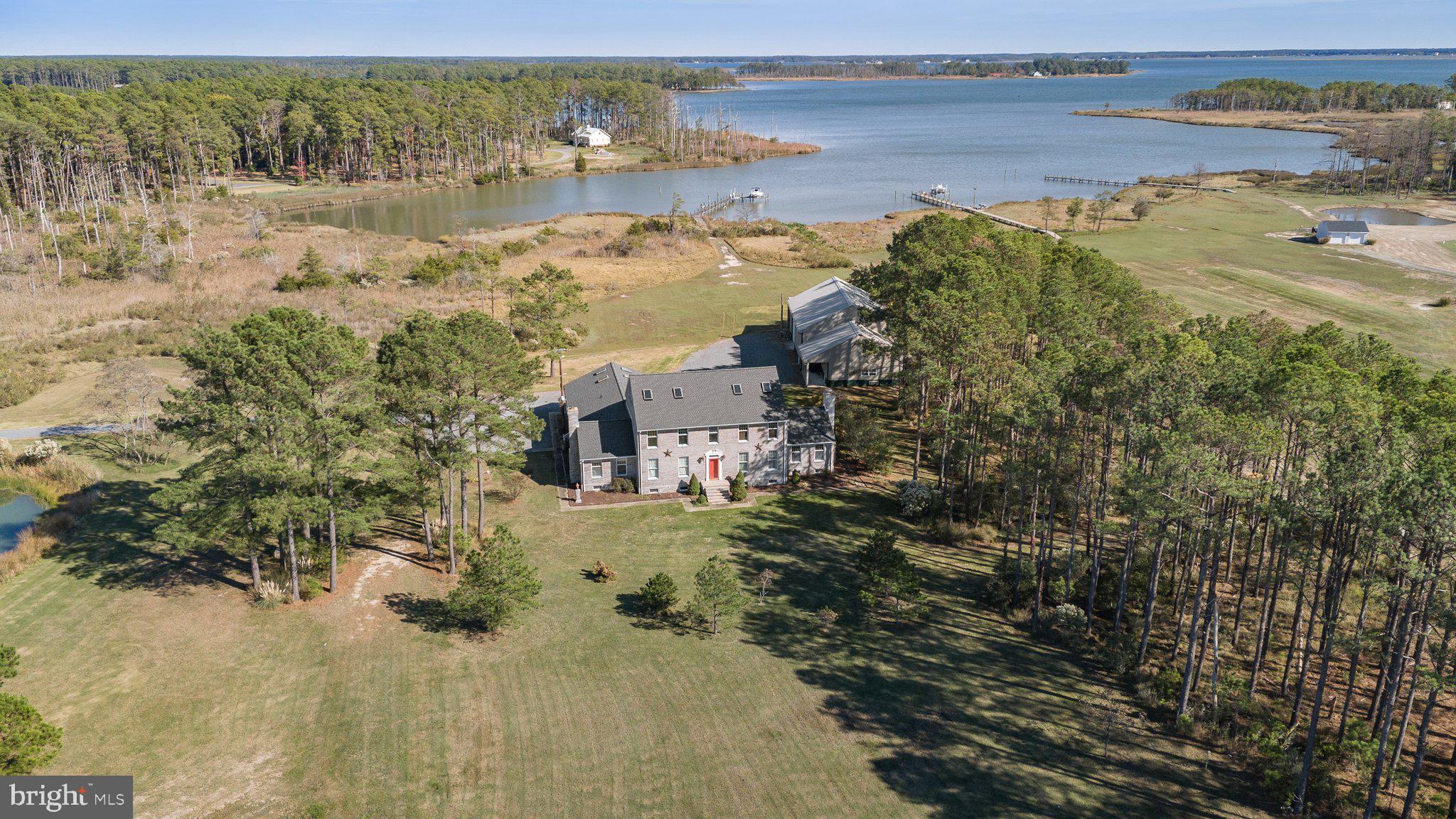 RAGGED POINT - Residential
