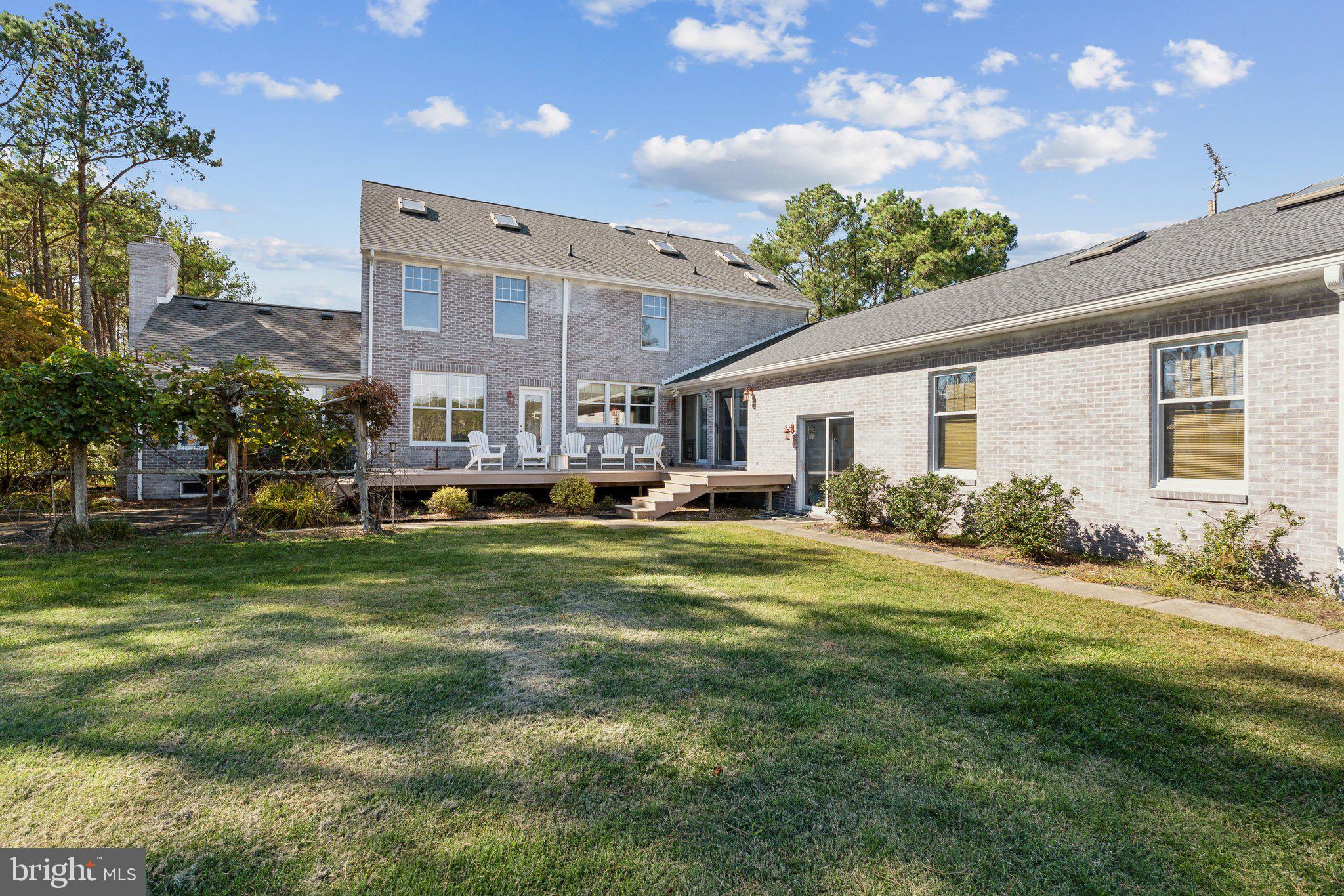 RAGGED POINT - Residential