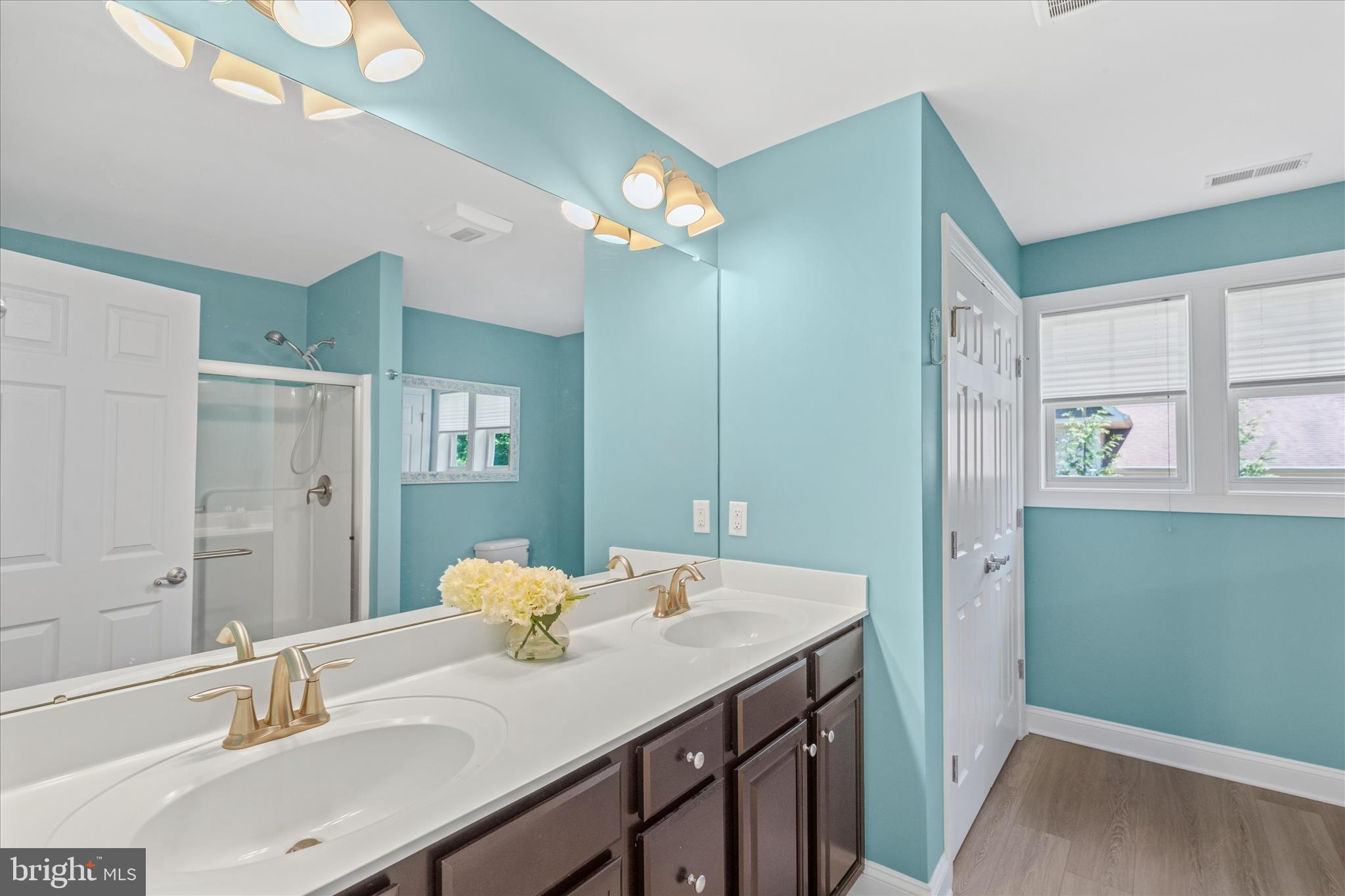 BAY COLONY - Residential