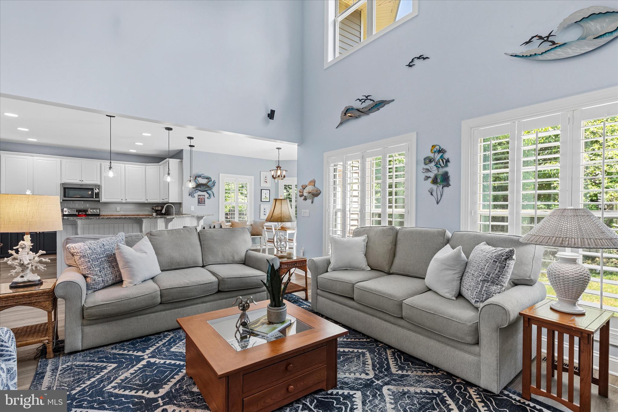BAY COLONY - Residential