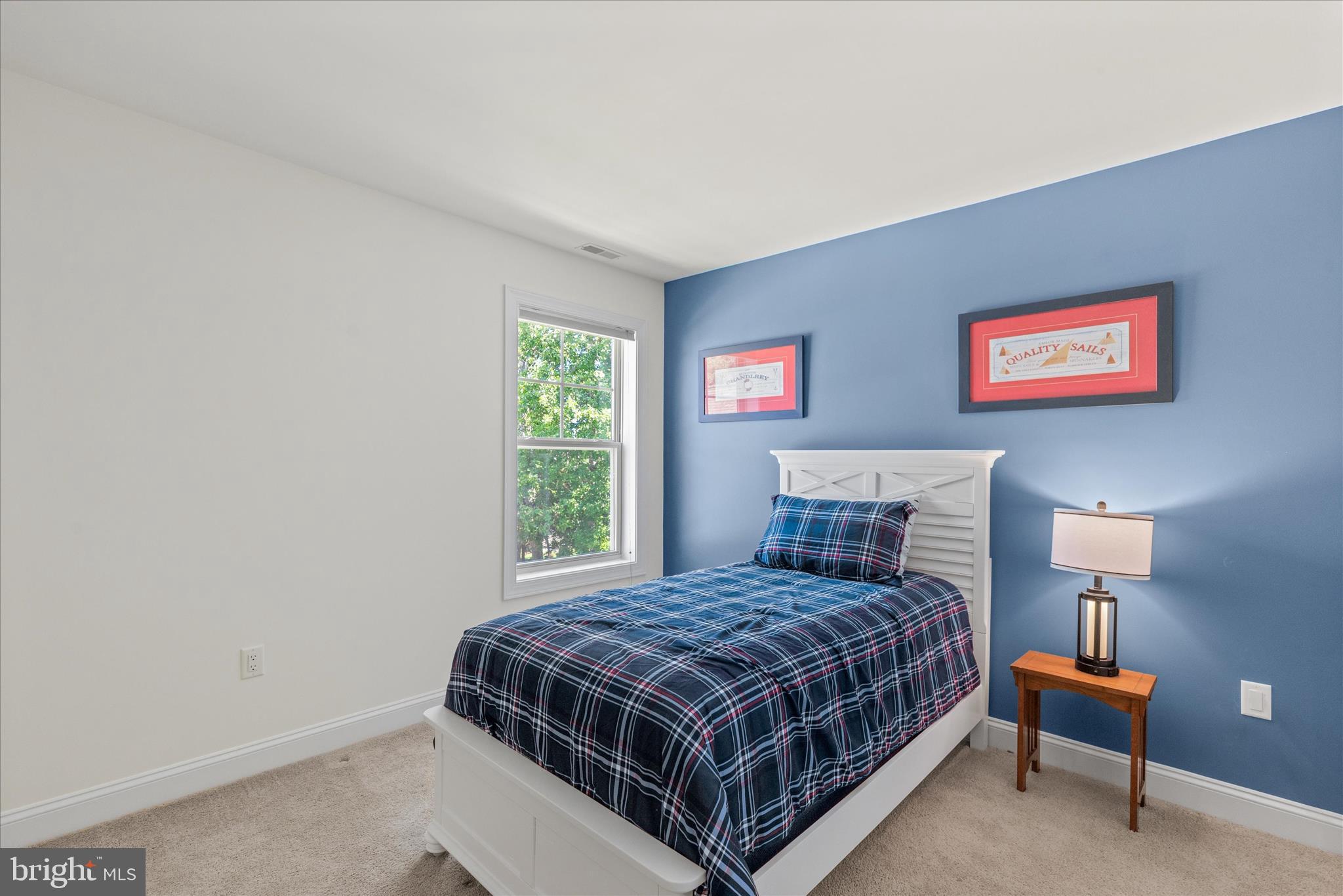 BAY COLONY - Residential
