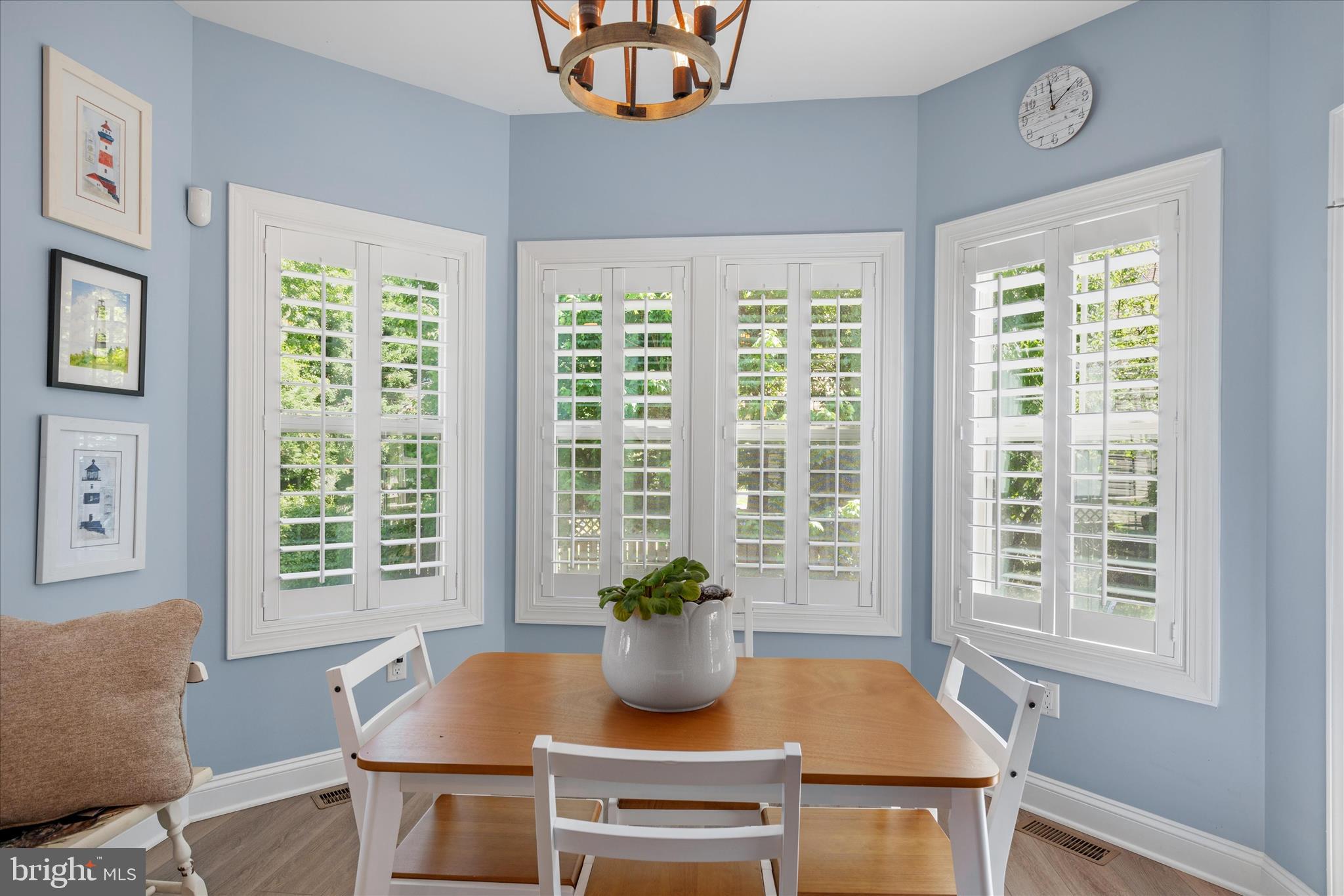 BAY COLONY - Residential