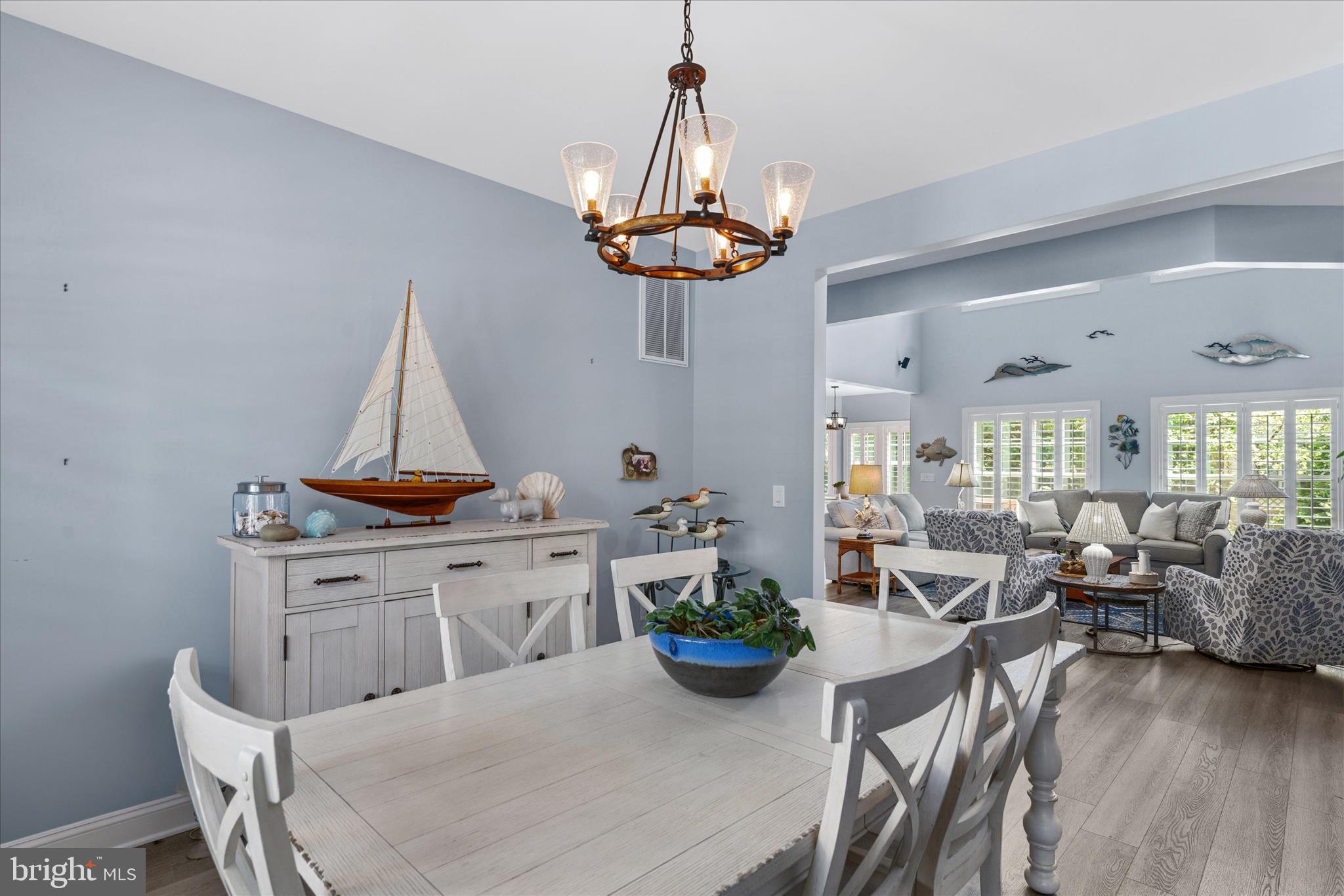 BAY COLONY - Residential