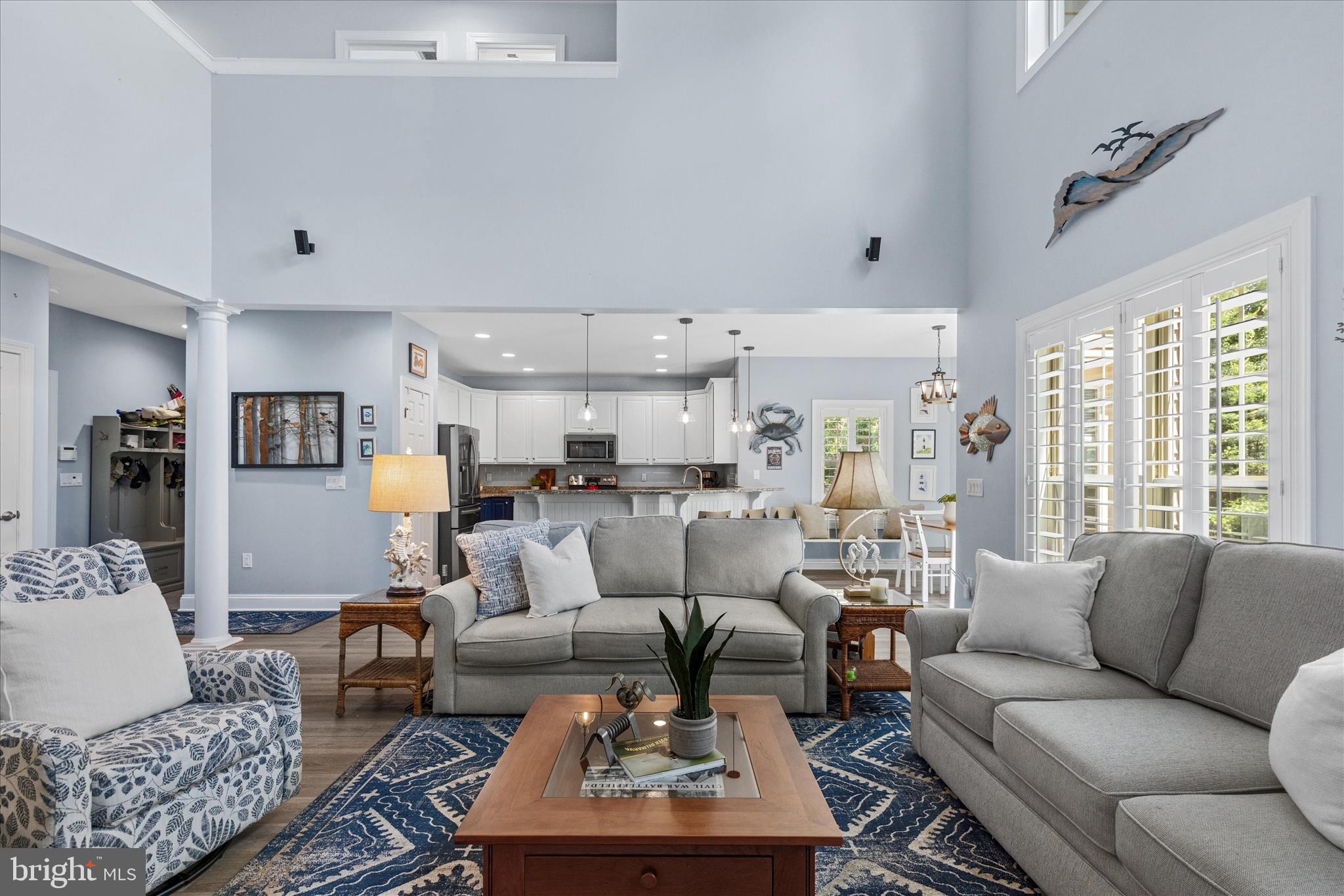 BAY COLONY - Residential