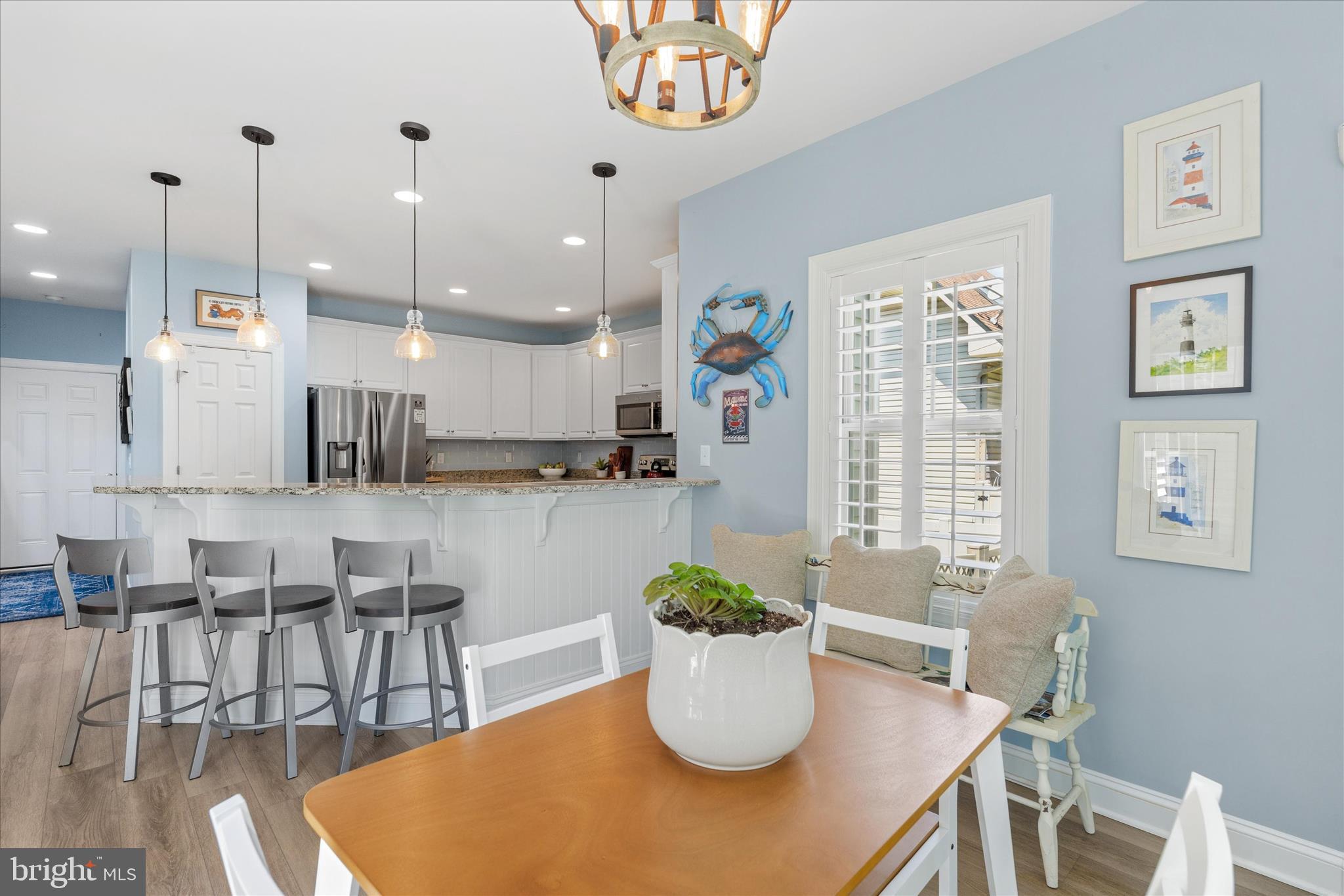 BAY COLONY - Residential