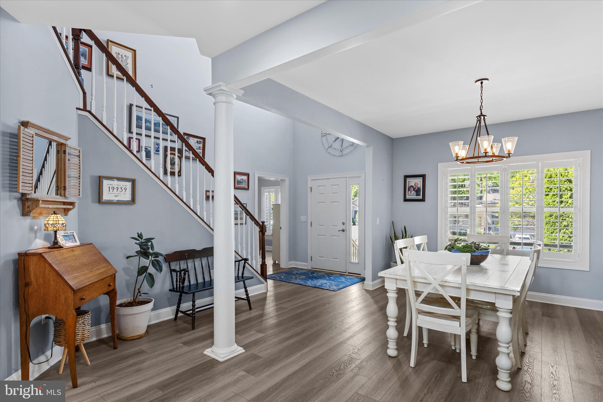 BAY COLONY - Residential