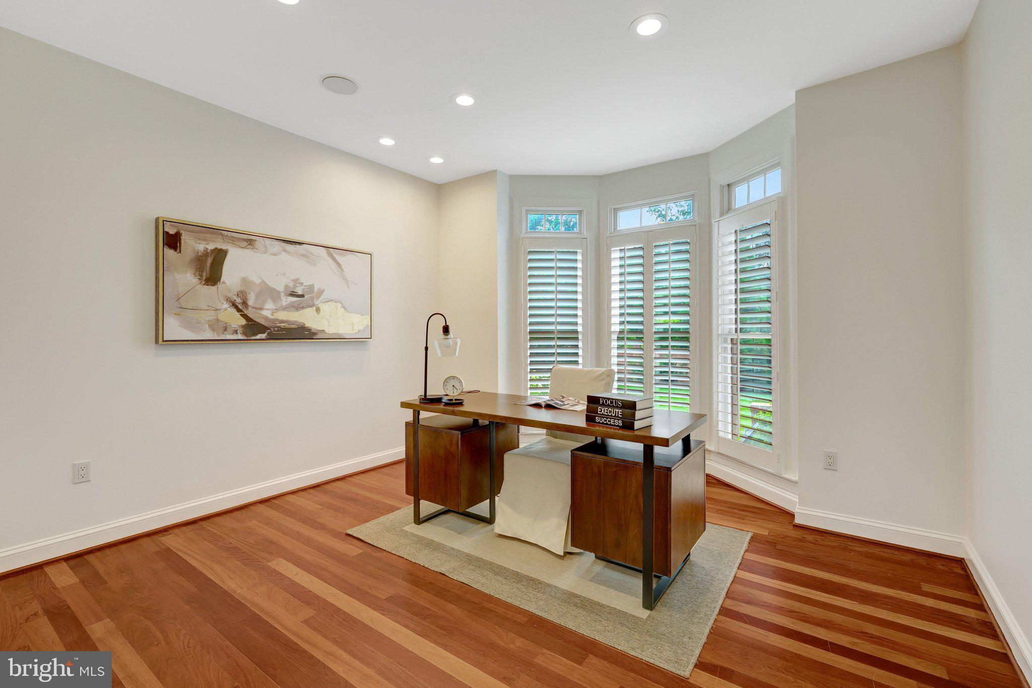 MADRILLON FARMS - Residential