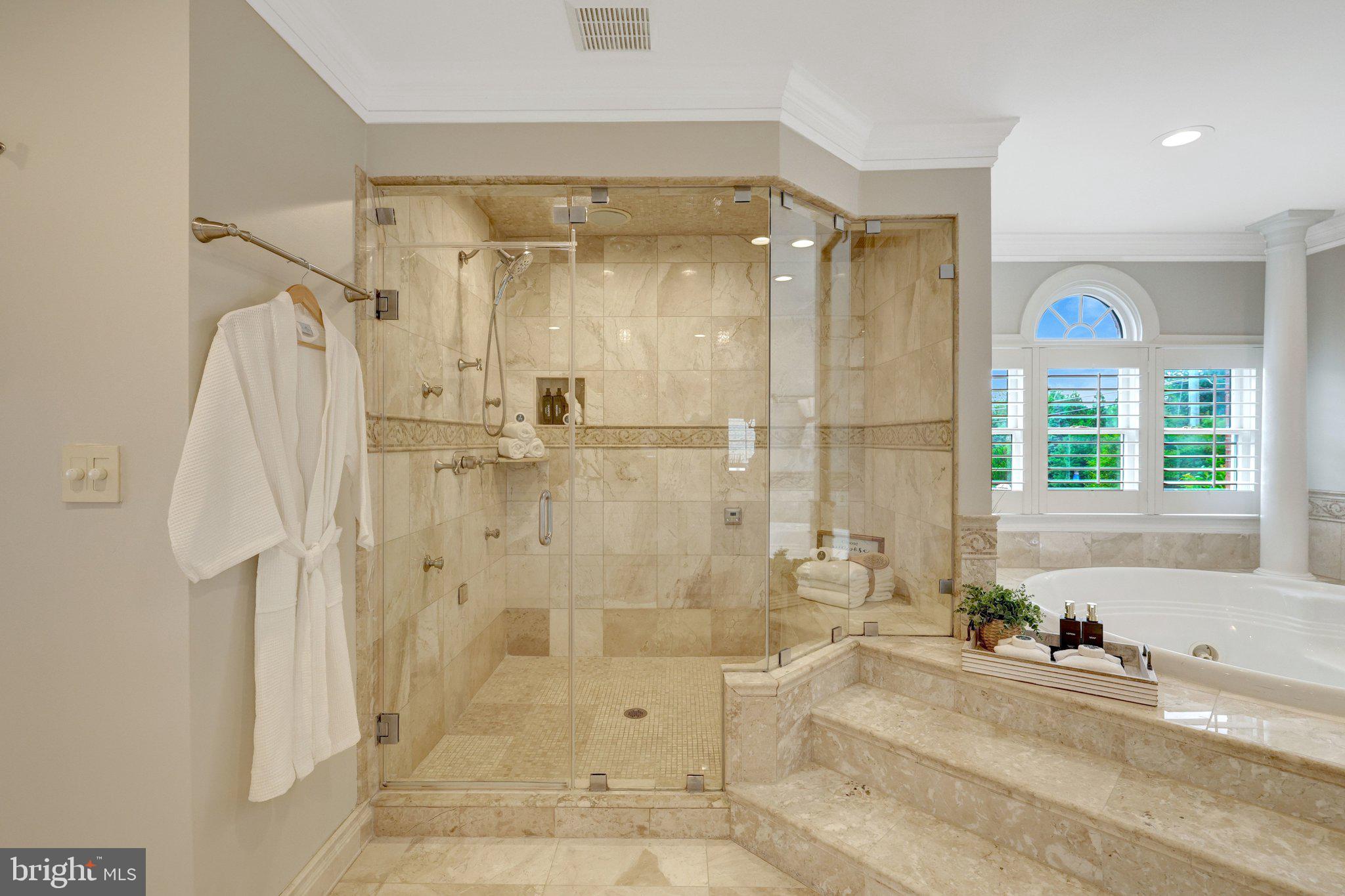 MADRILLON FARMS - Residential
