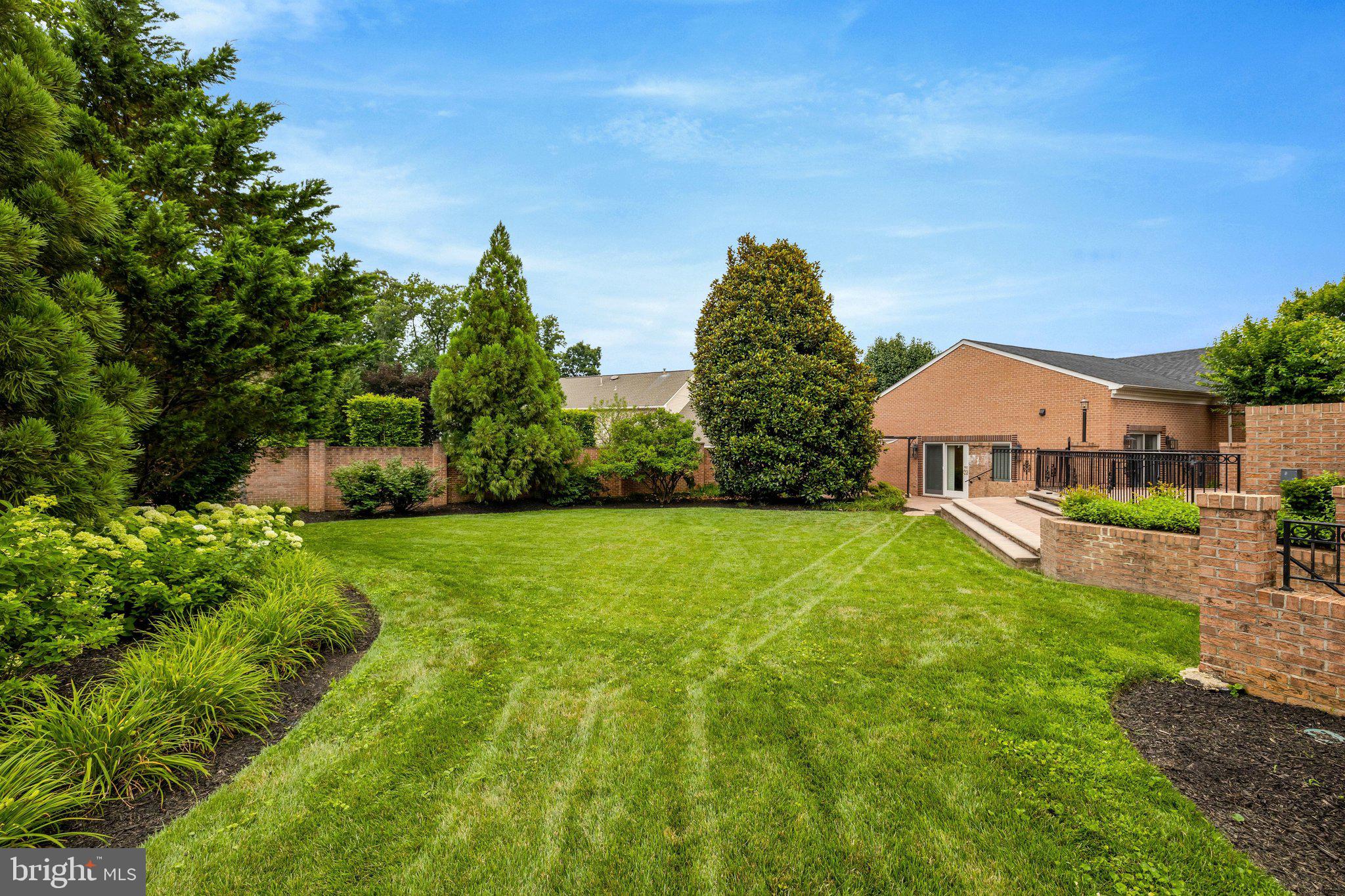 MADRILLON FARMS - Residential