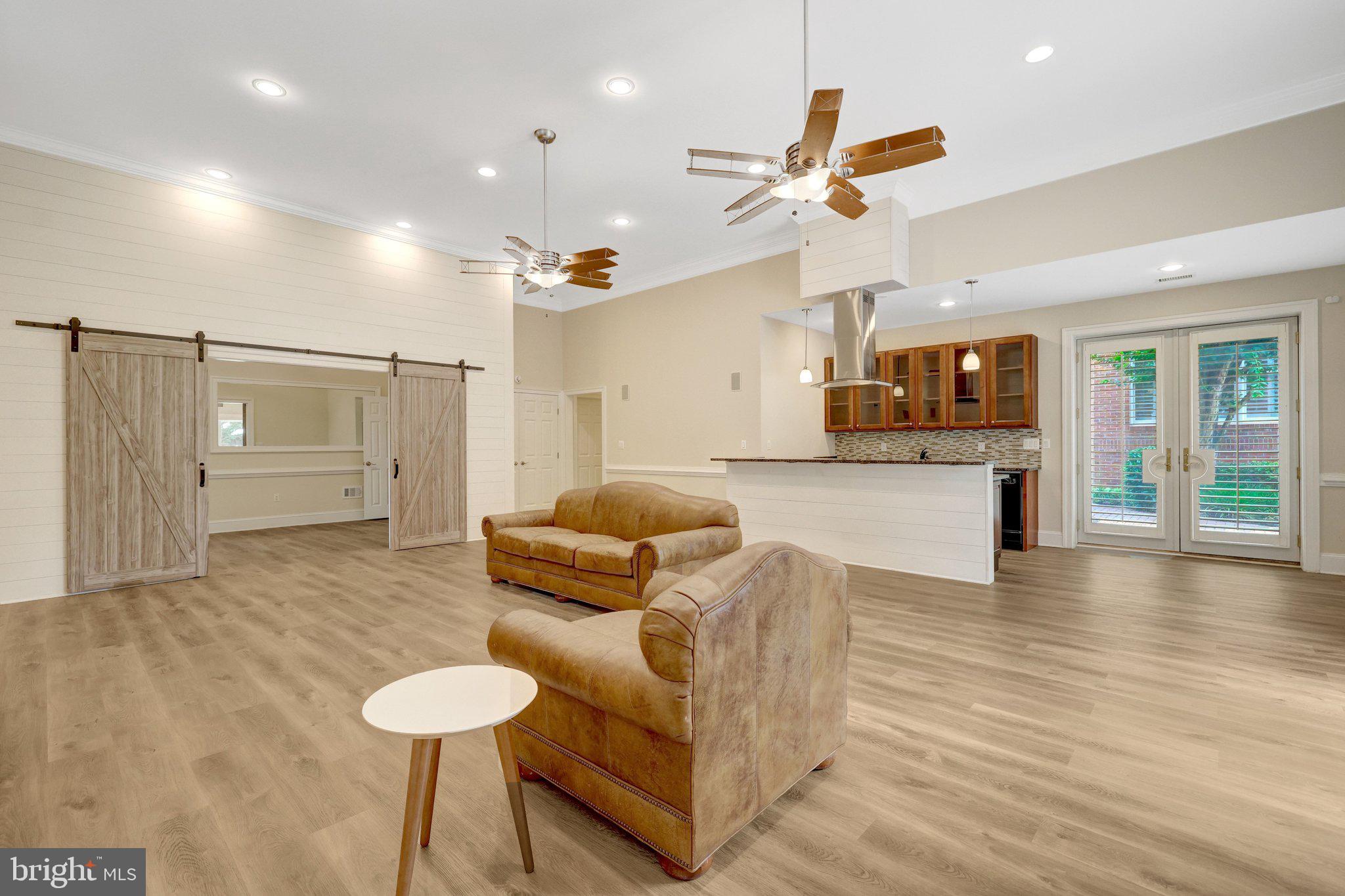 MADRILLON FARMS - Residential
